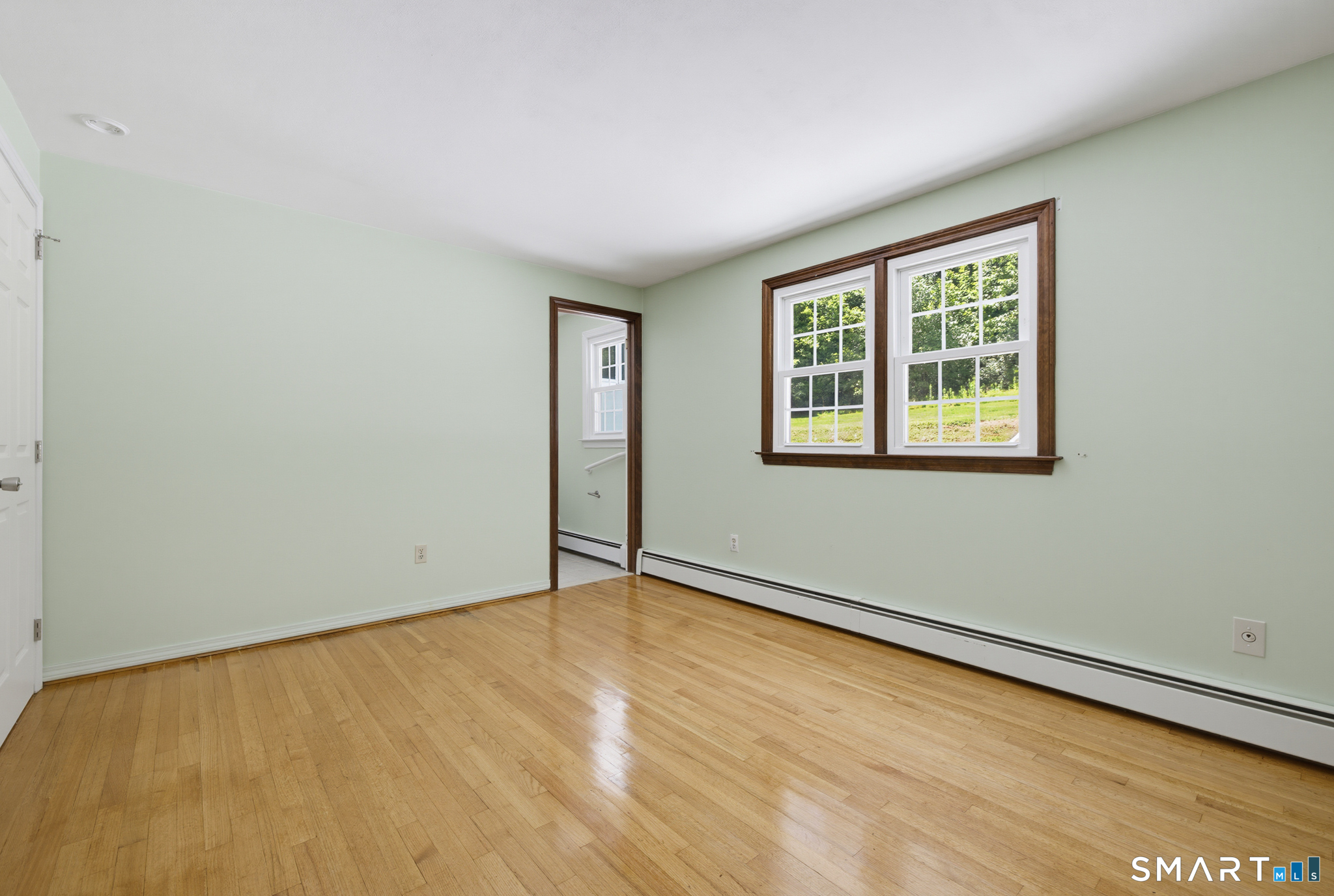 17 Riverside Drive