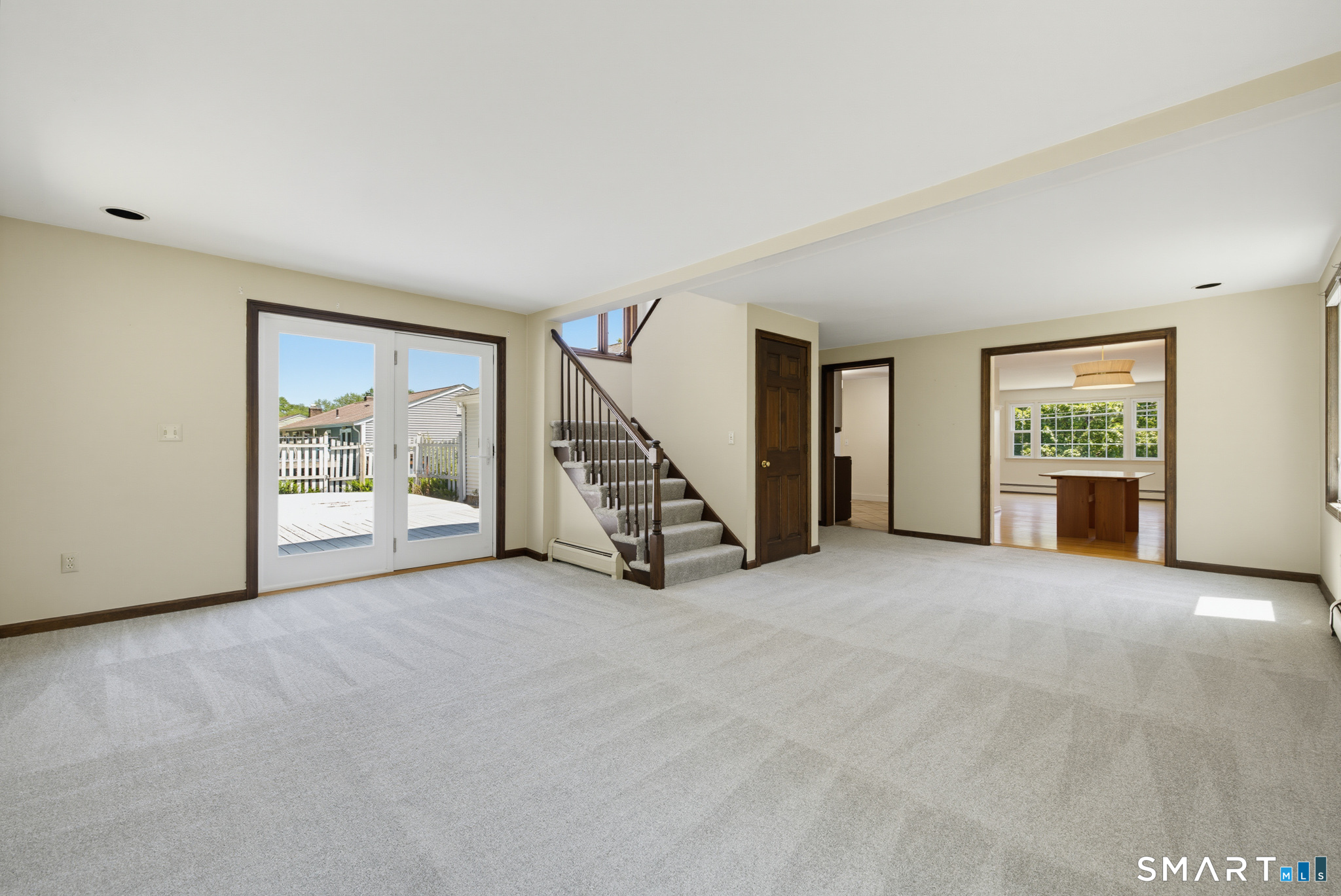 17 Riverside Drive