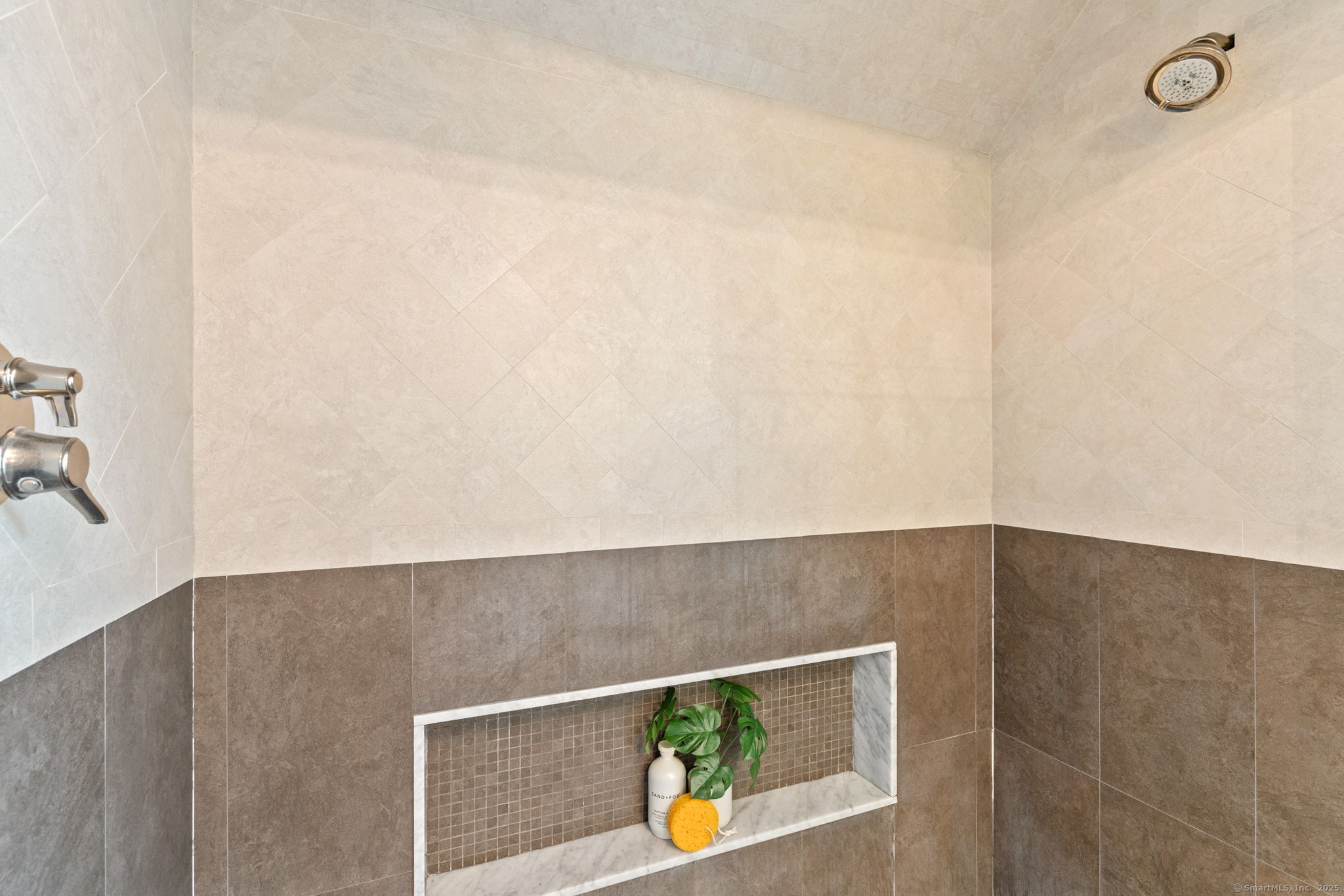 69 Glen Eagles Drive