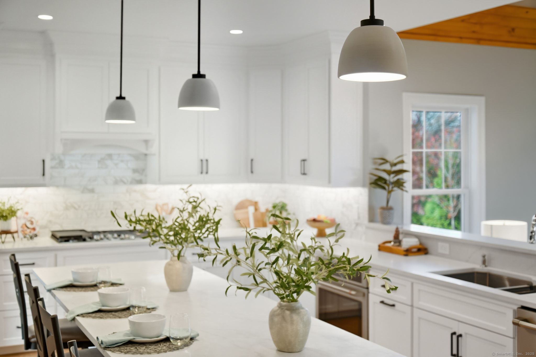 6 Fiddlehead Place