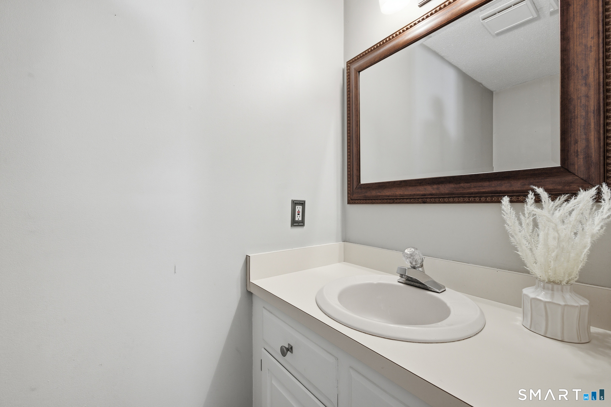 32 Braeside Crescent