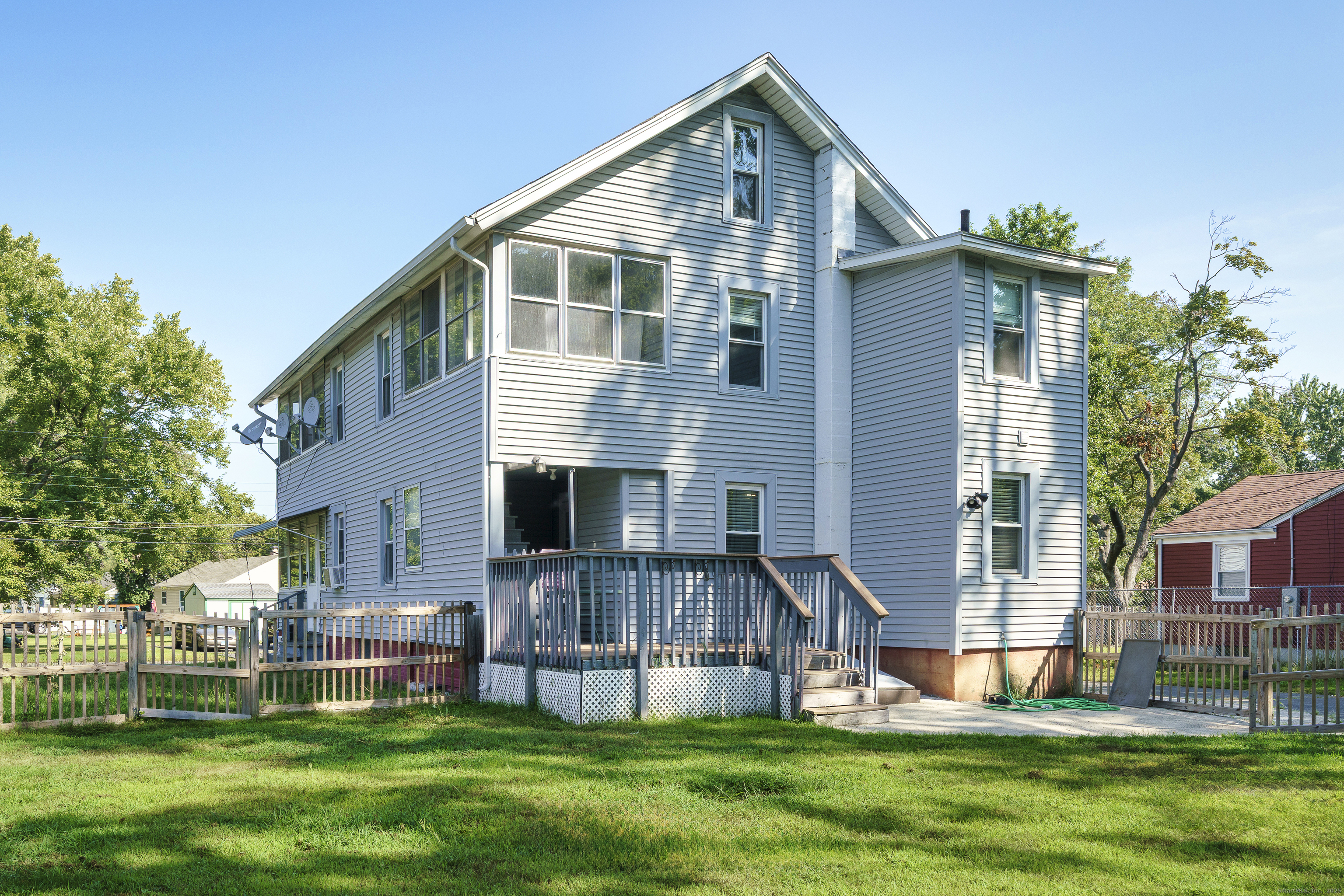 15 Clubhouse Road