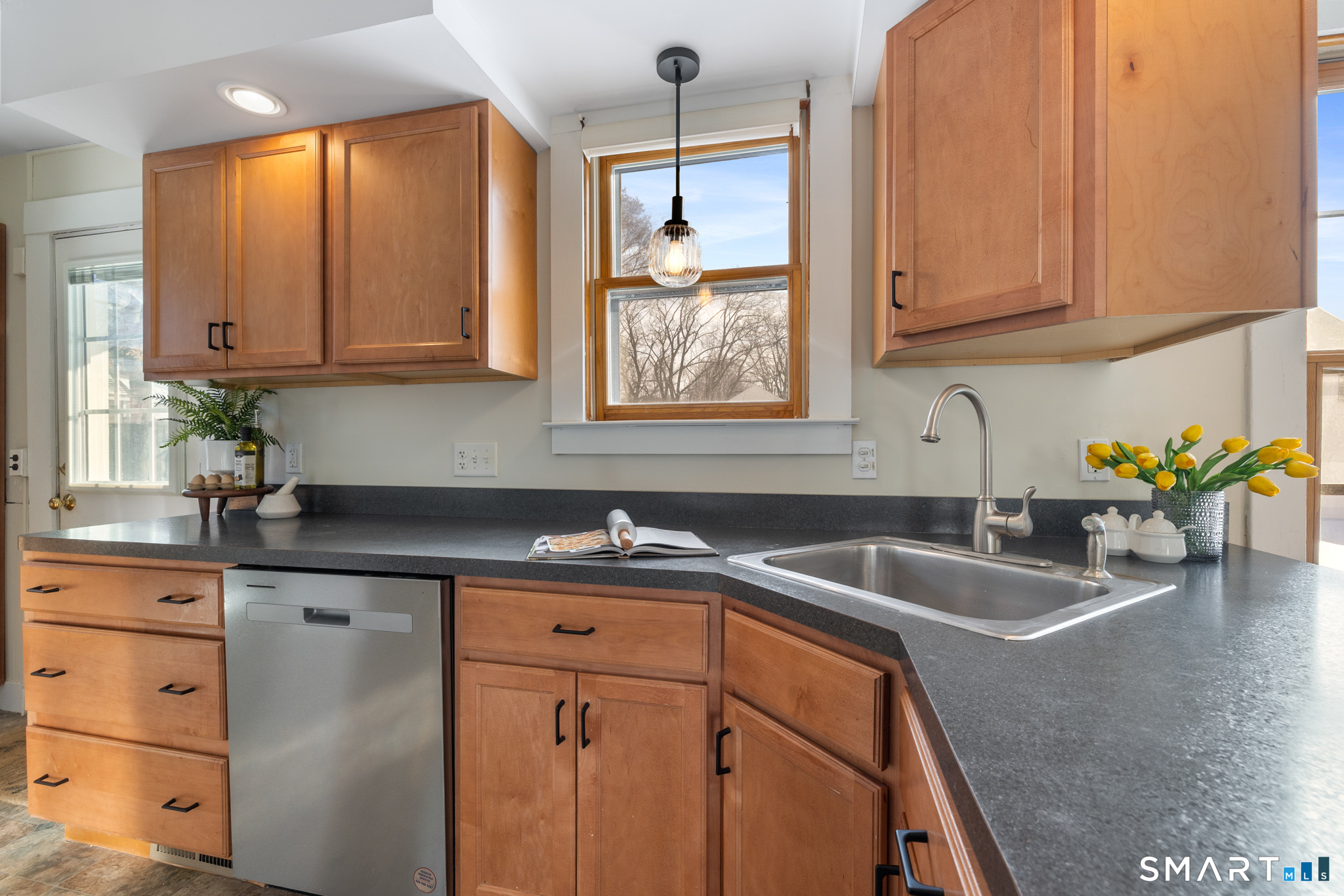 148 Cooper Hill Street 148