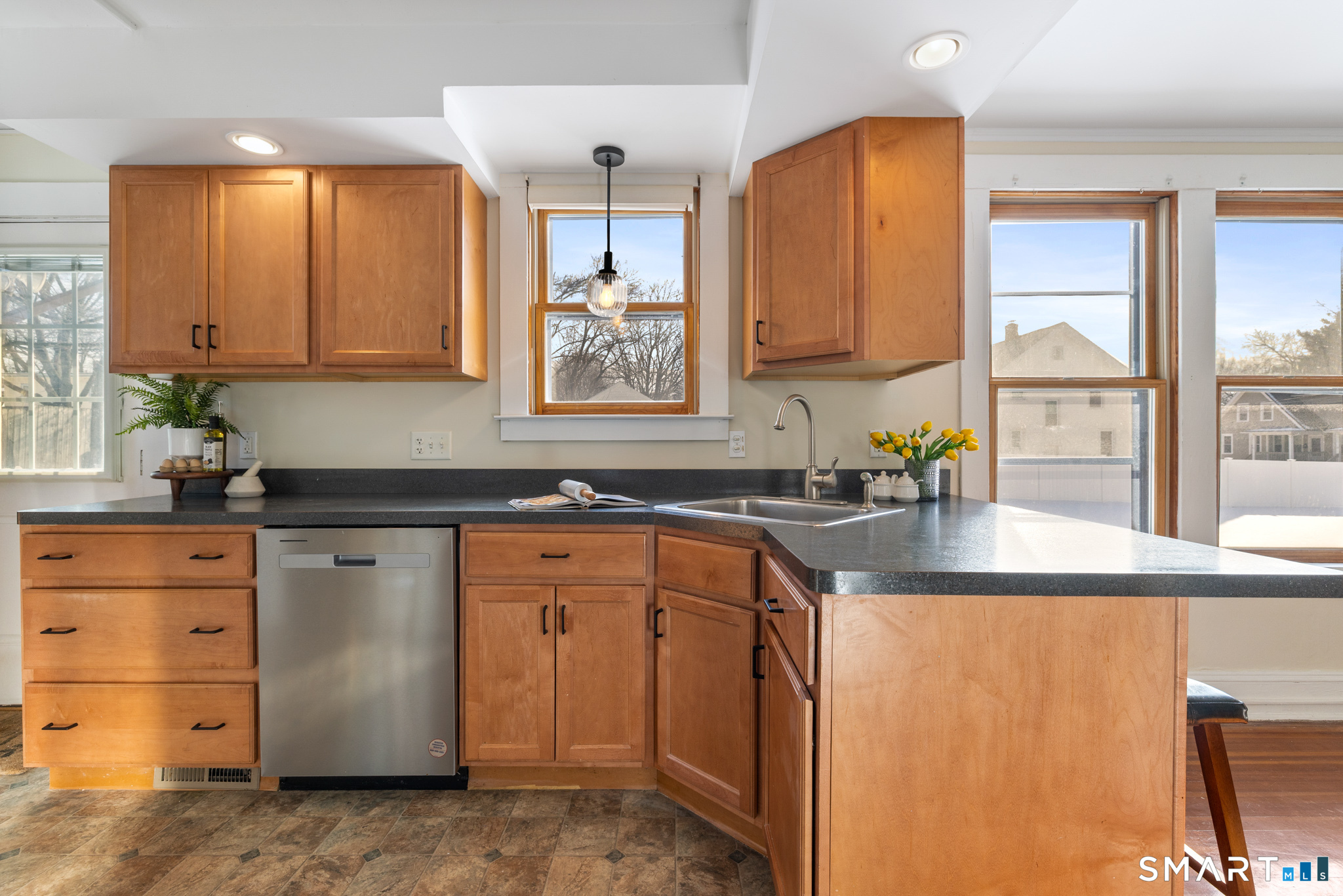 148 Cooper Hill Street 148