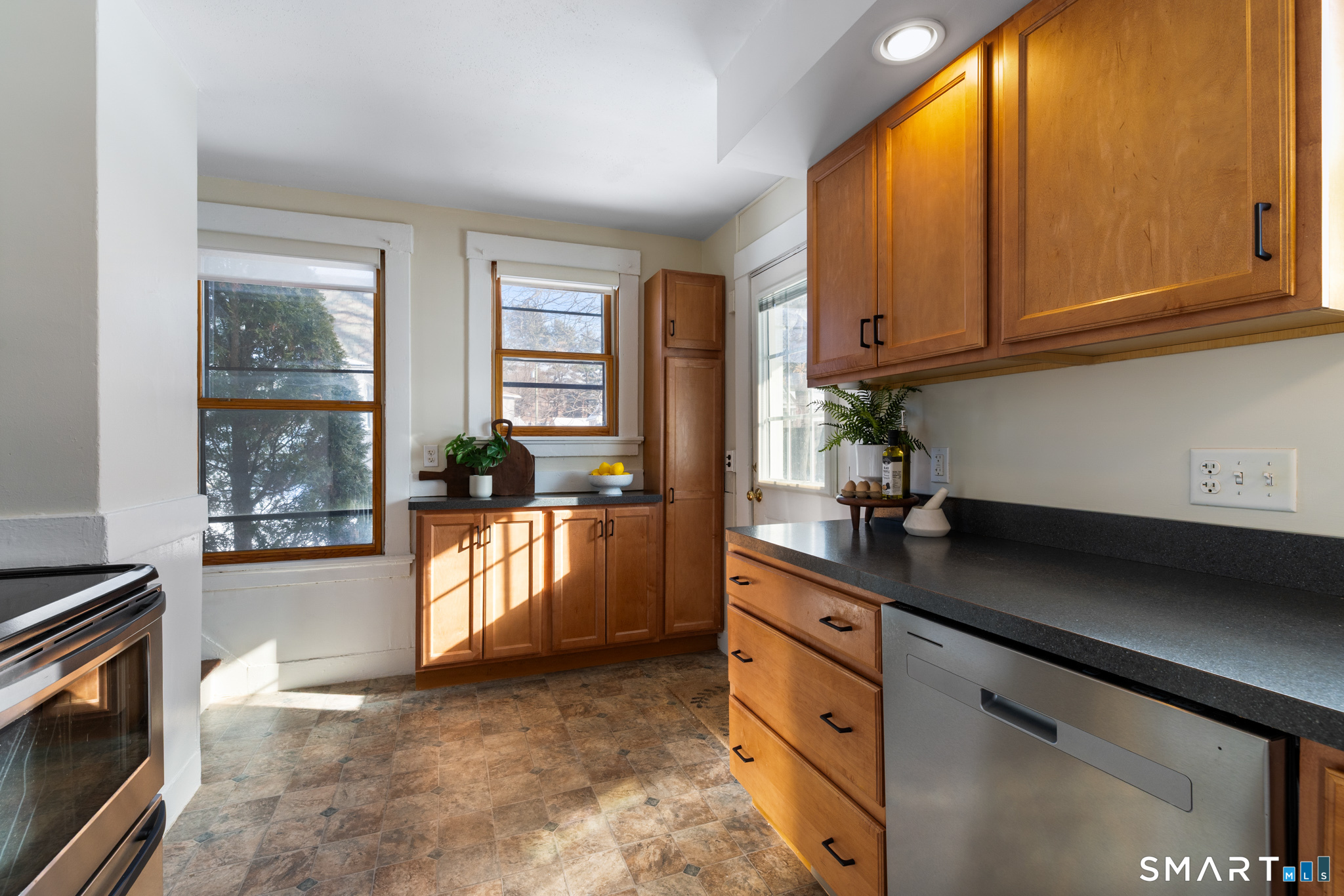 148 Cooper Hill Street 148