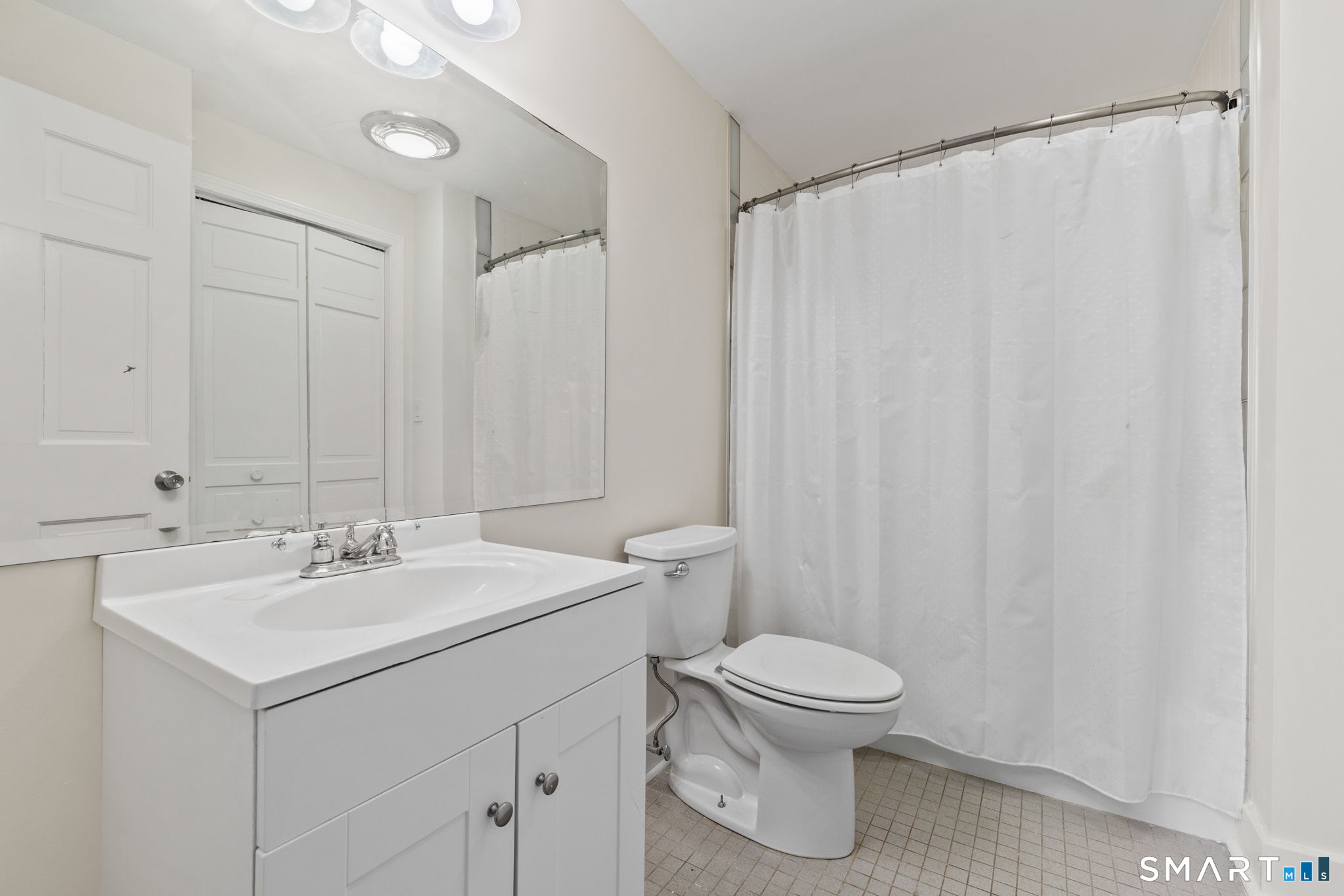 235 East River Drive APT 203