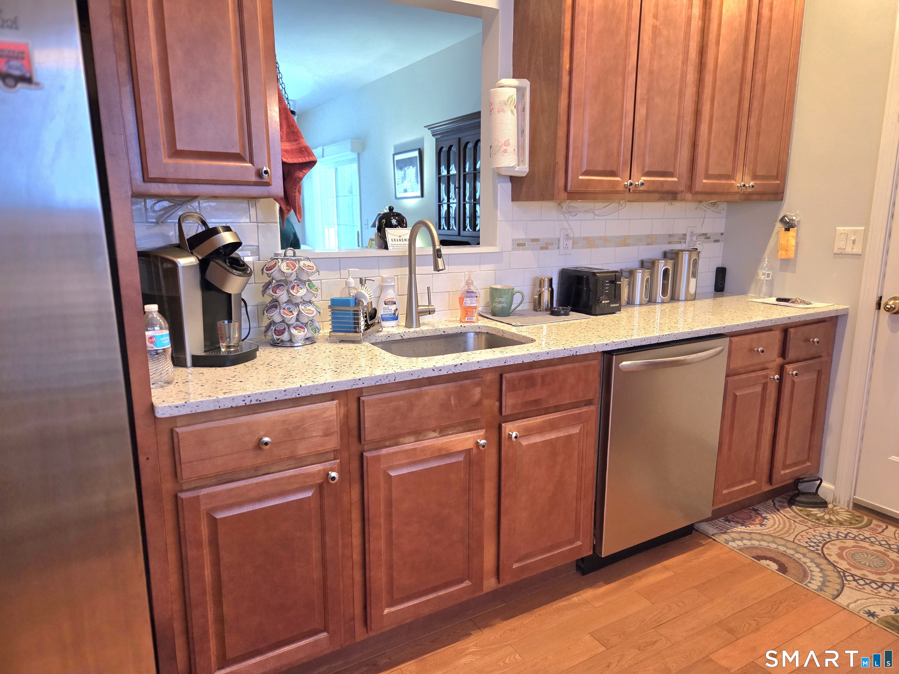 6 Whitman Lane 6
