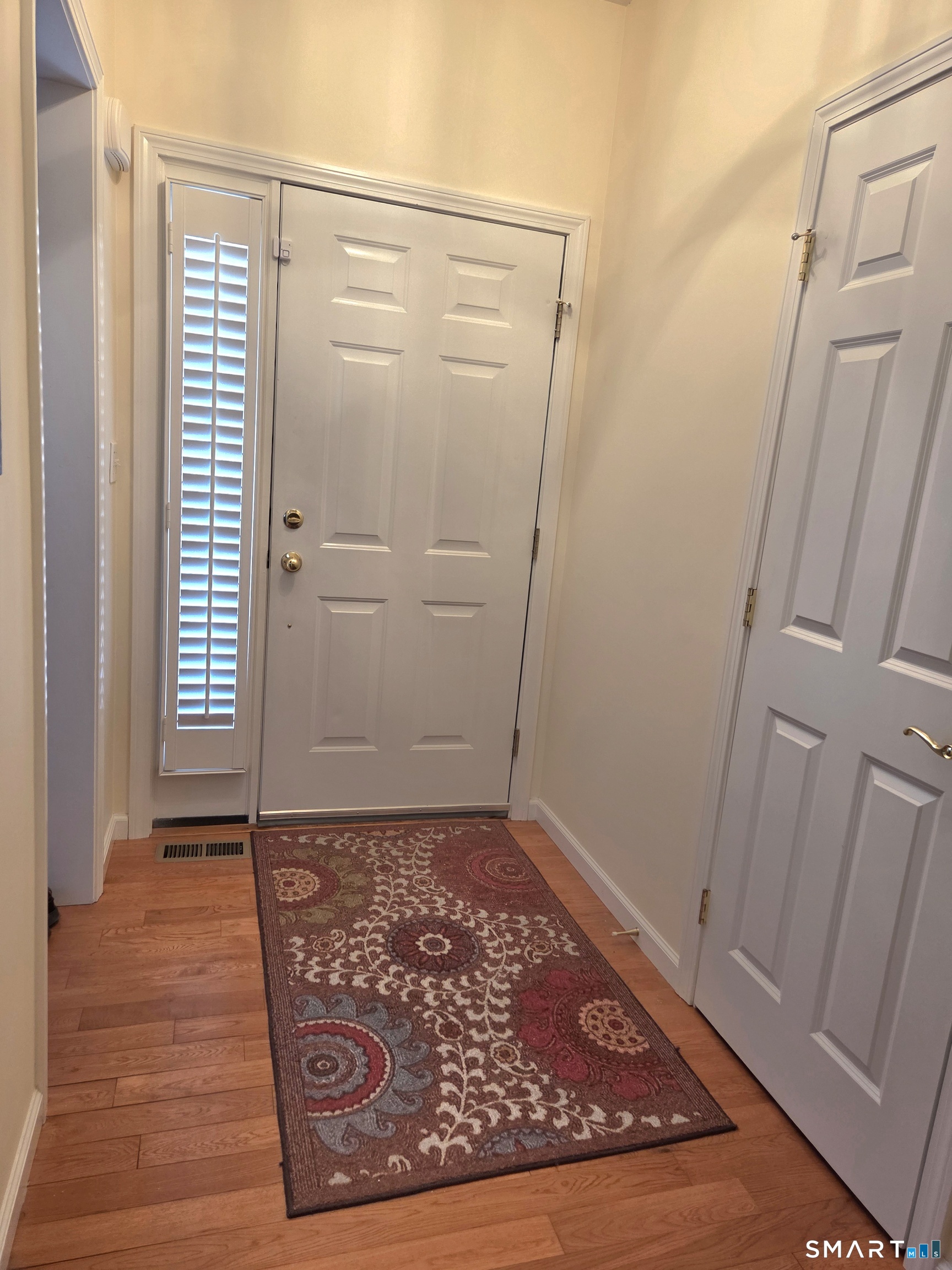 6 Whitman Lane 6