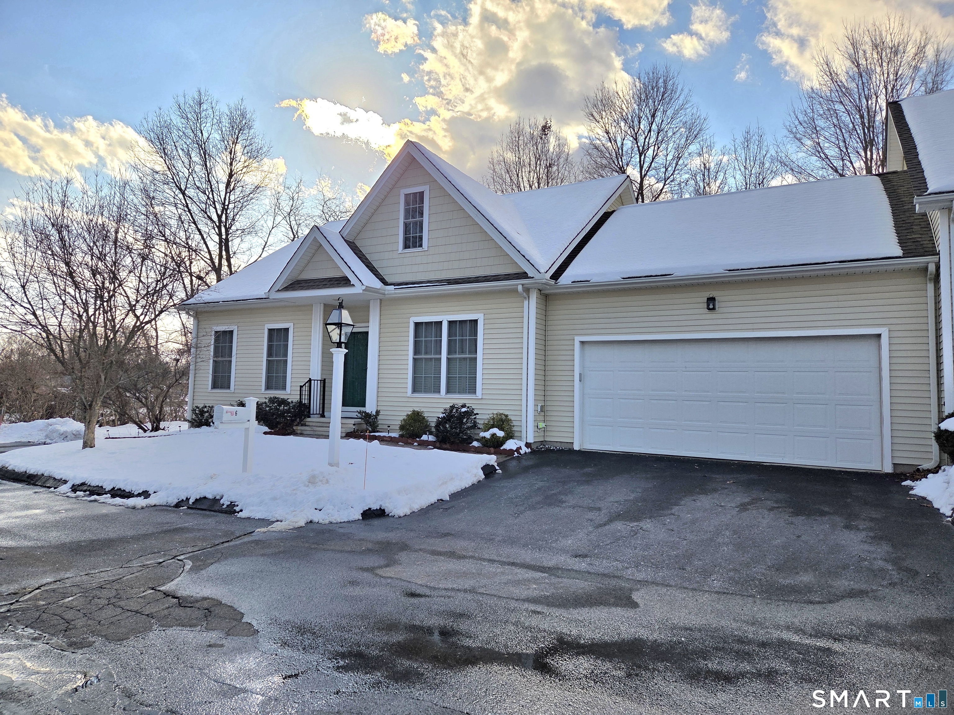 6 Whitman Lane 6