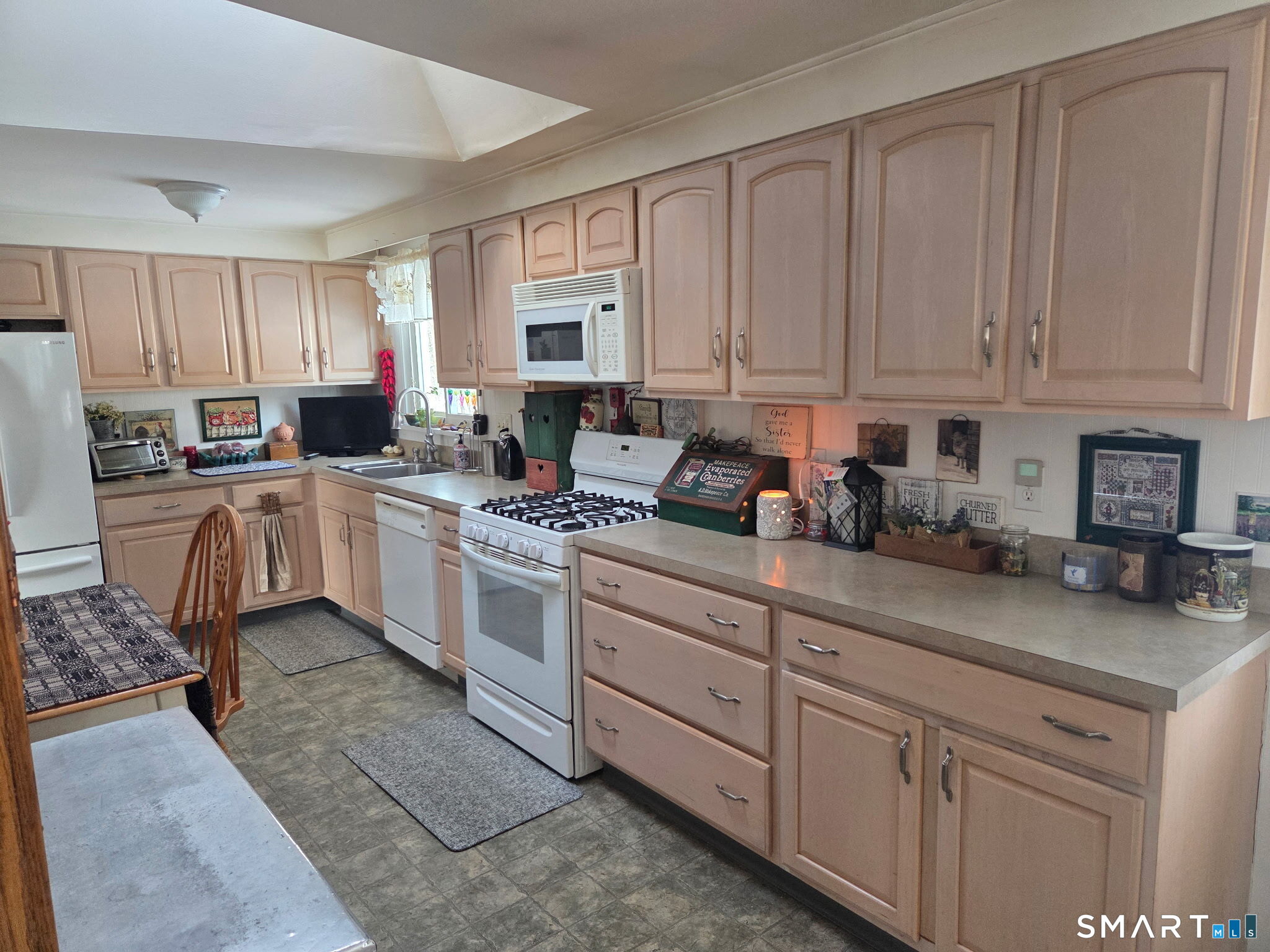 192 Scantic Meadow Road