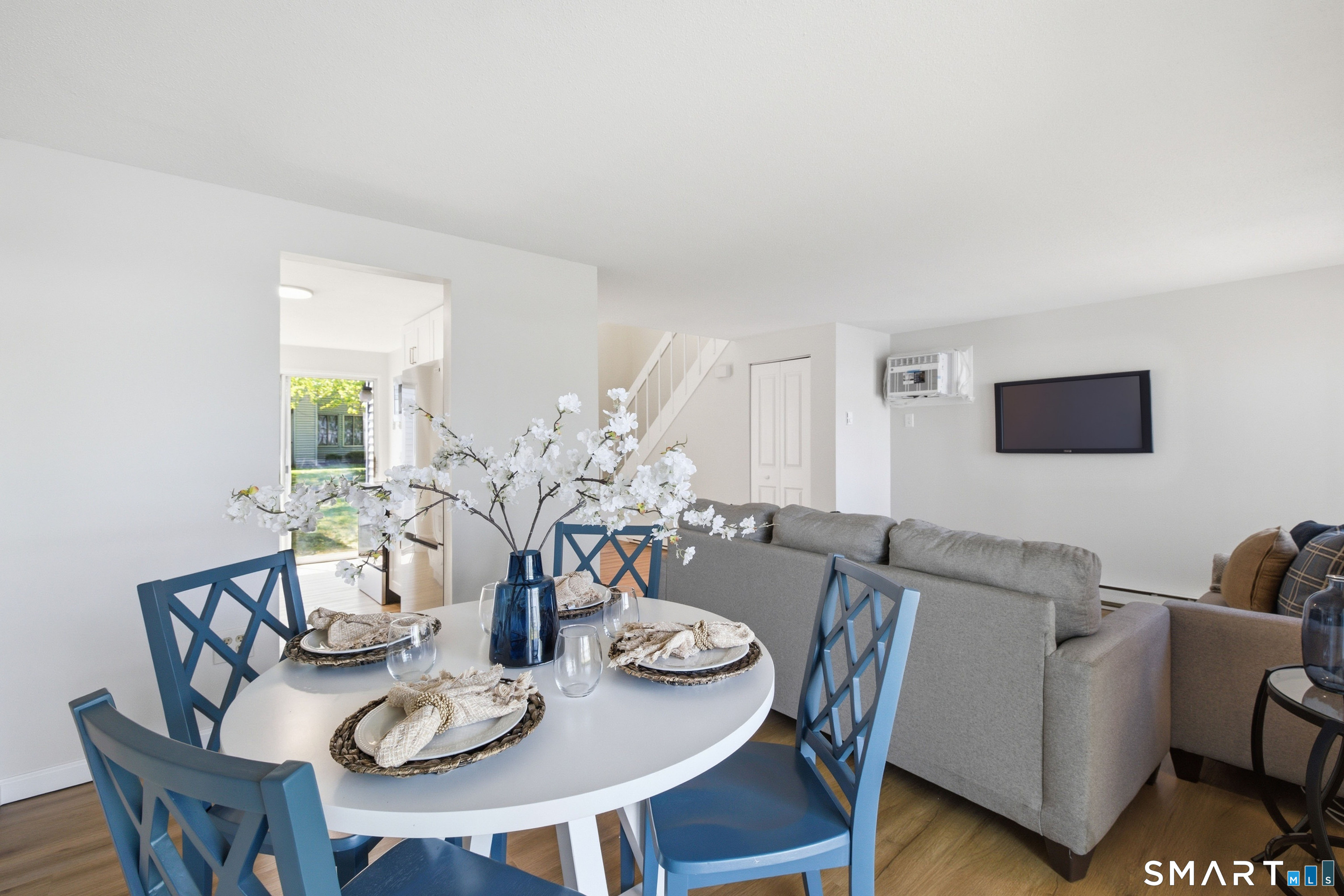 13 Cinnamon Springs 13