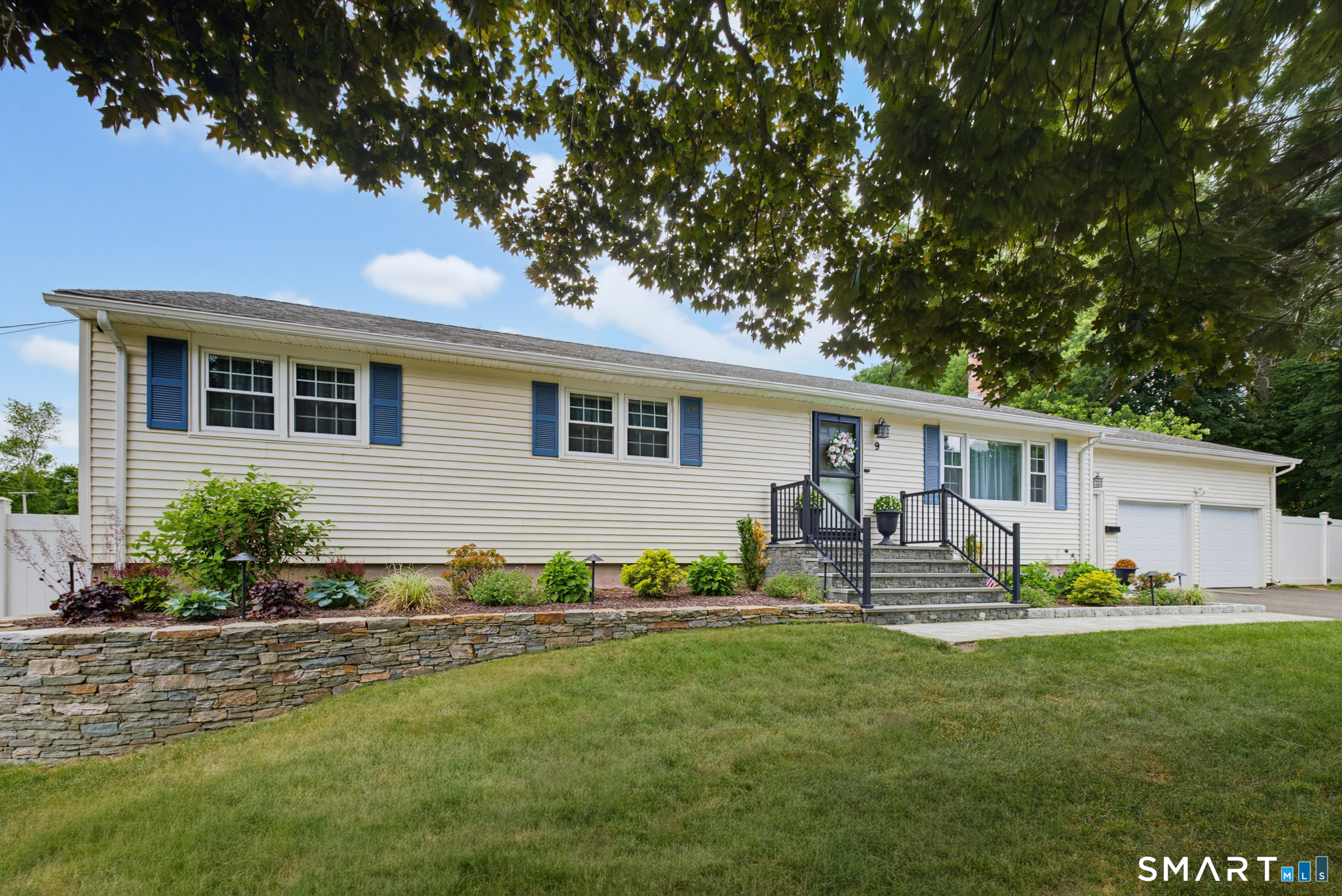 9 Gray Road