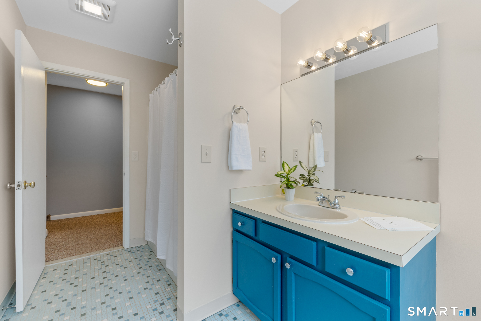 80 Country Lane APT 20