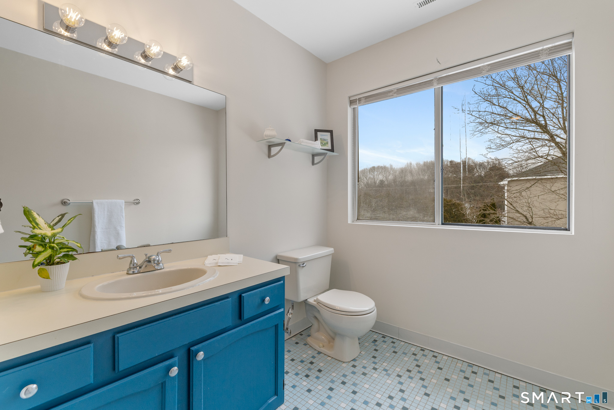 80 Country Lane APT 20