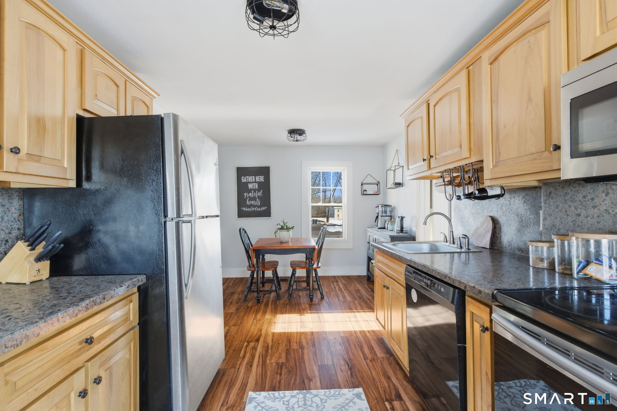 687 East Street South