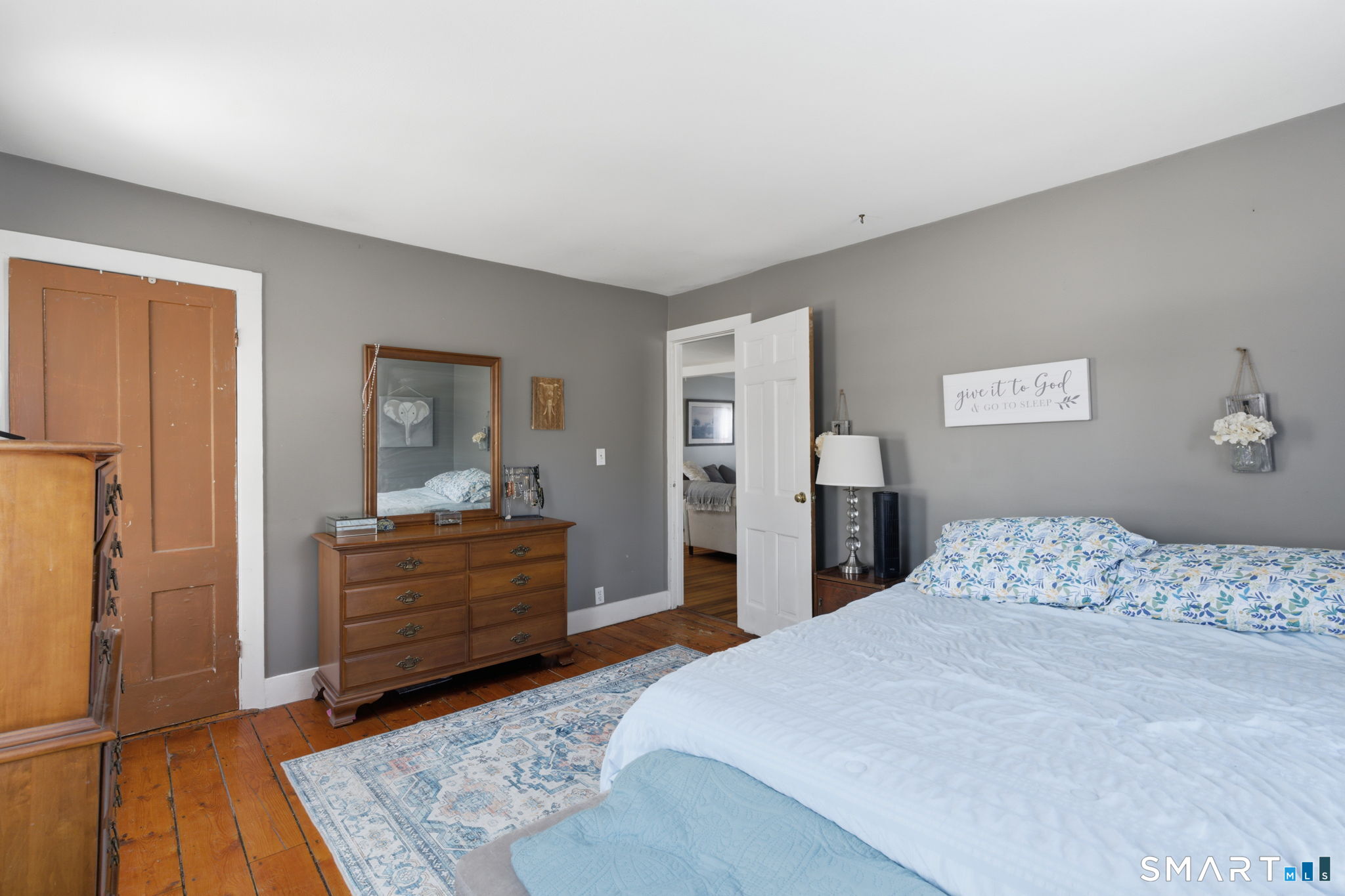 687 East Street South