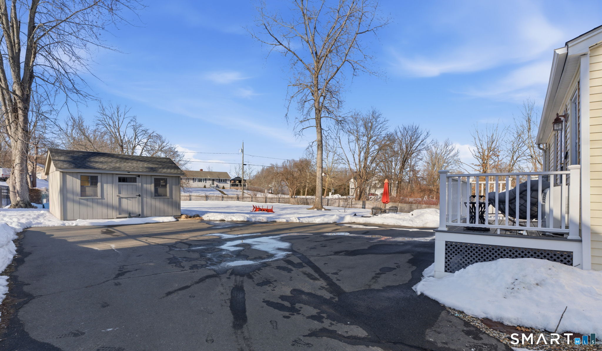 687 East Street South