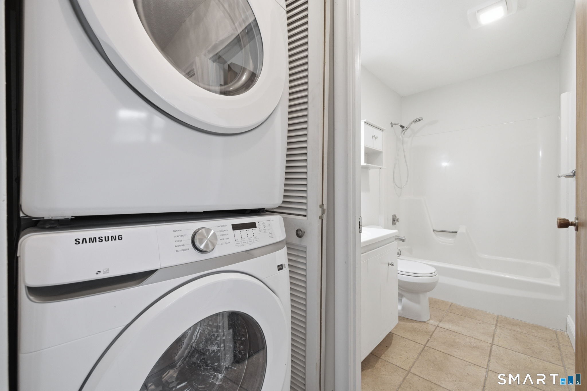 1106 Twin Circle Drive 1106