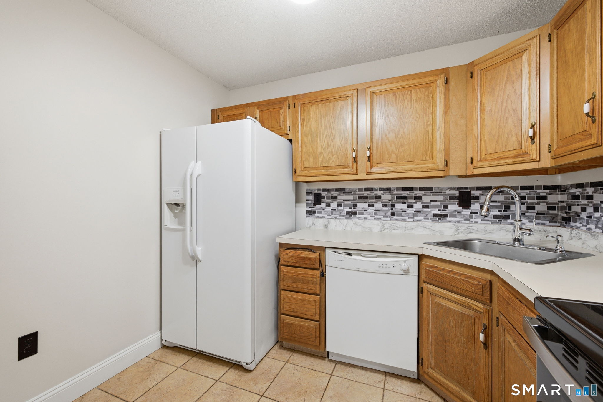 1106 Twin Circle Drive 1106
