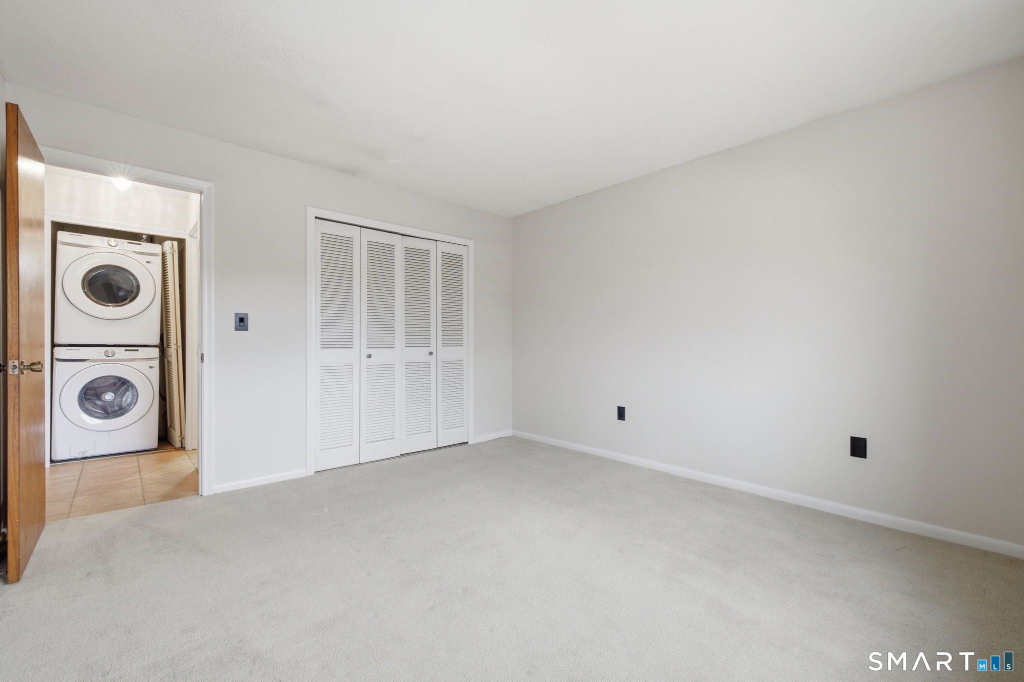 1106 Twin Circle Drive 1106