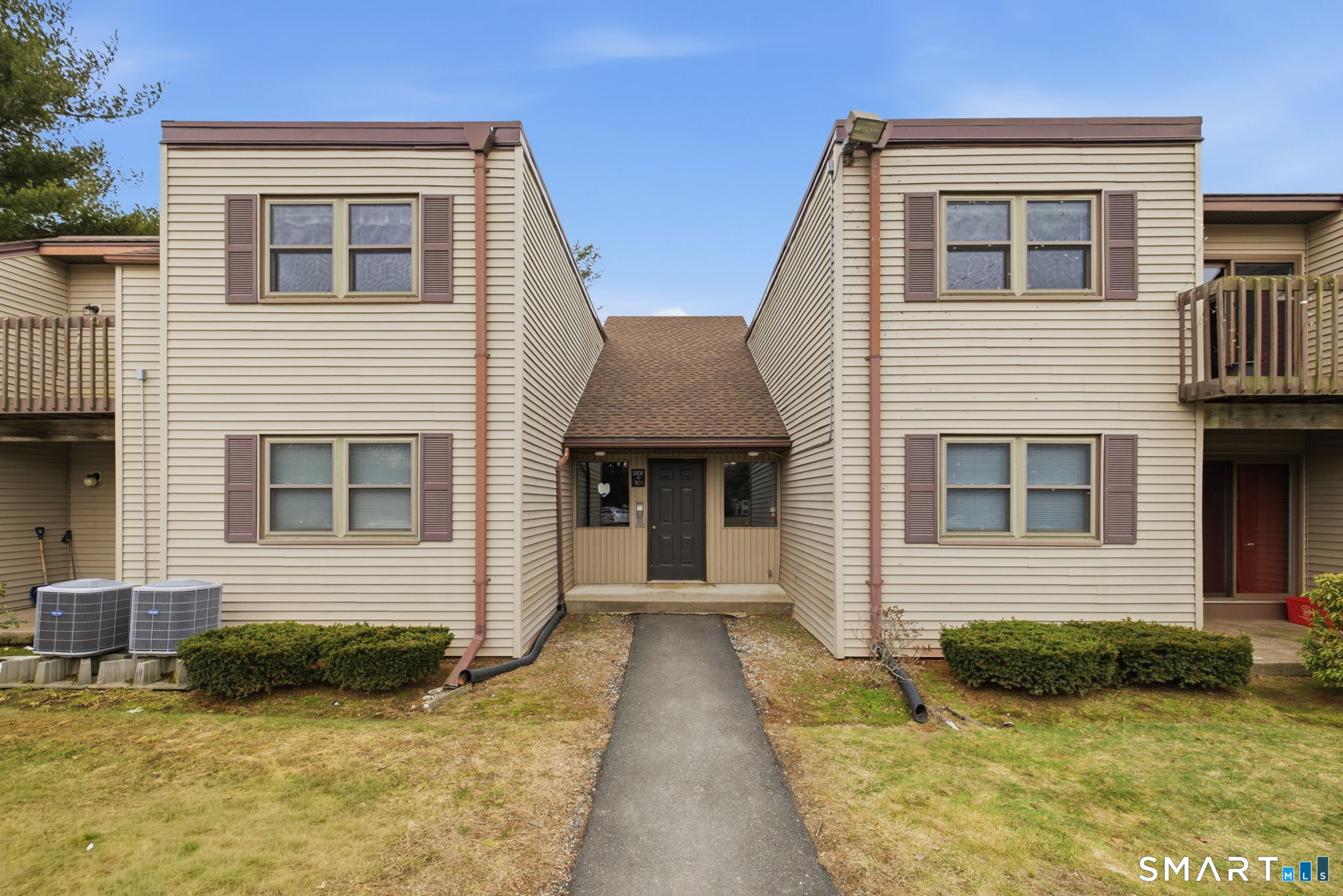 1106 Twin Circle Drive 1106