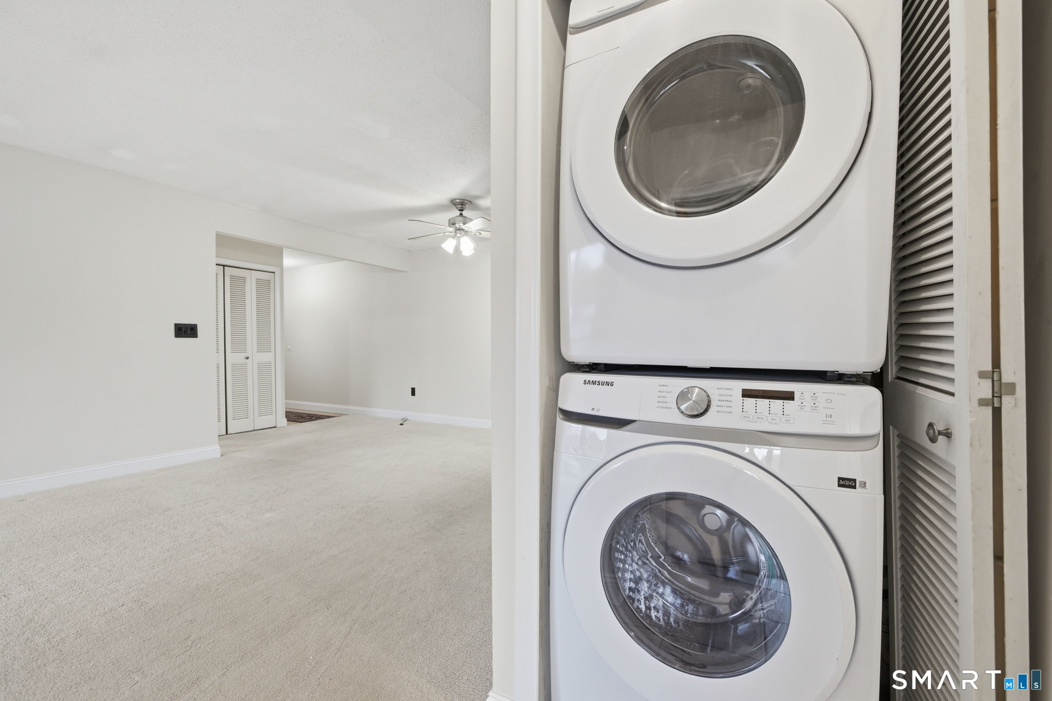 1106 Twin Circle Drive 1106