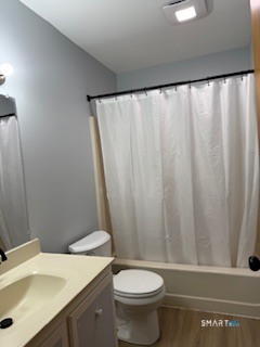 702 Twin Circle Drive 702