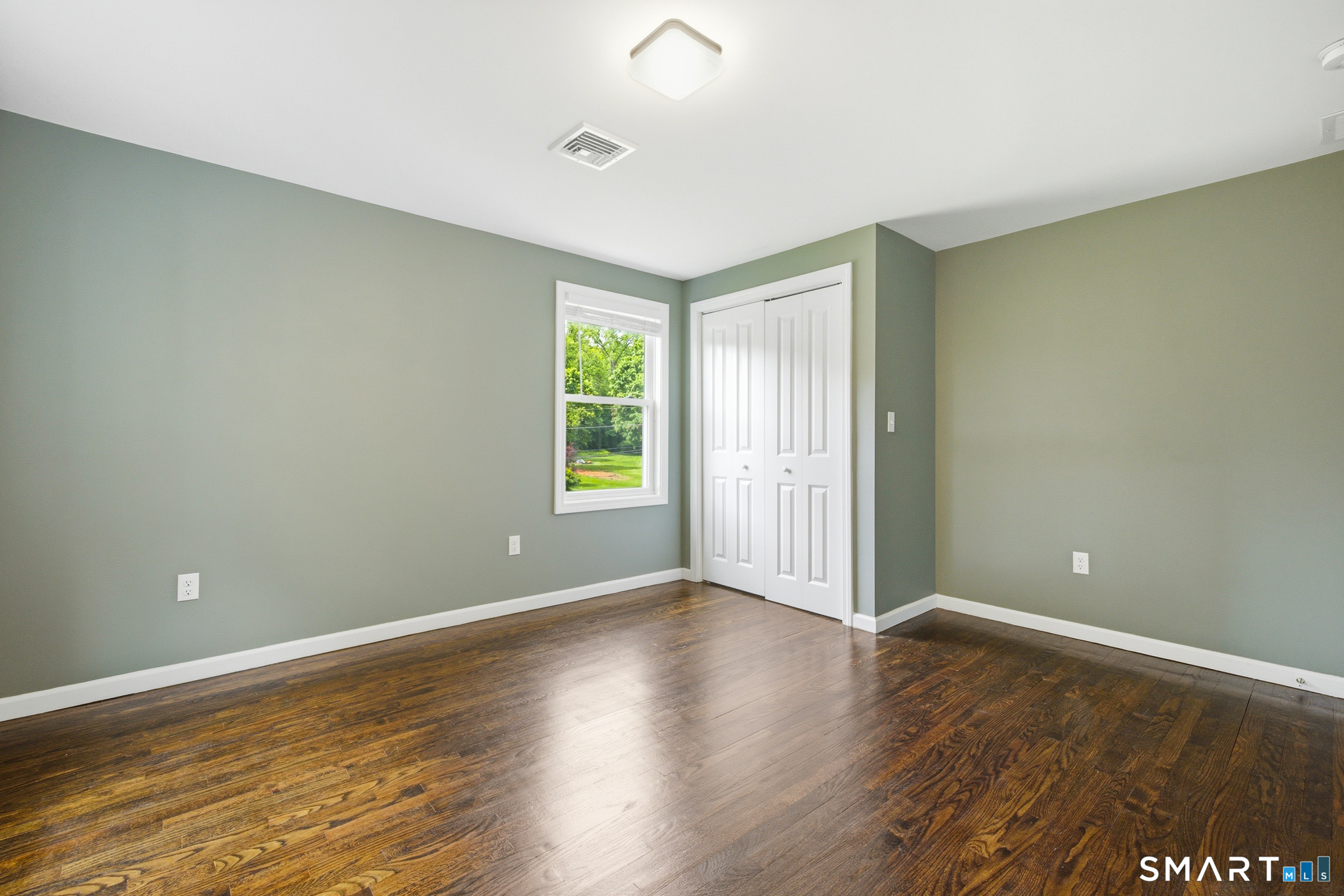 42 Kenneth Drive