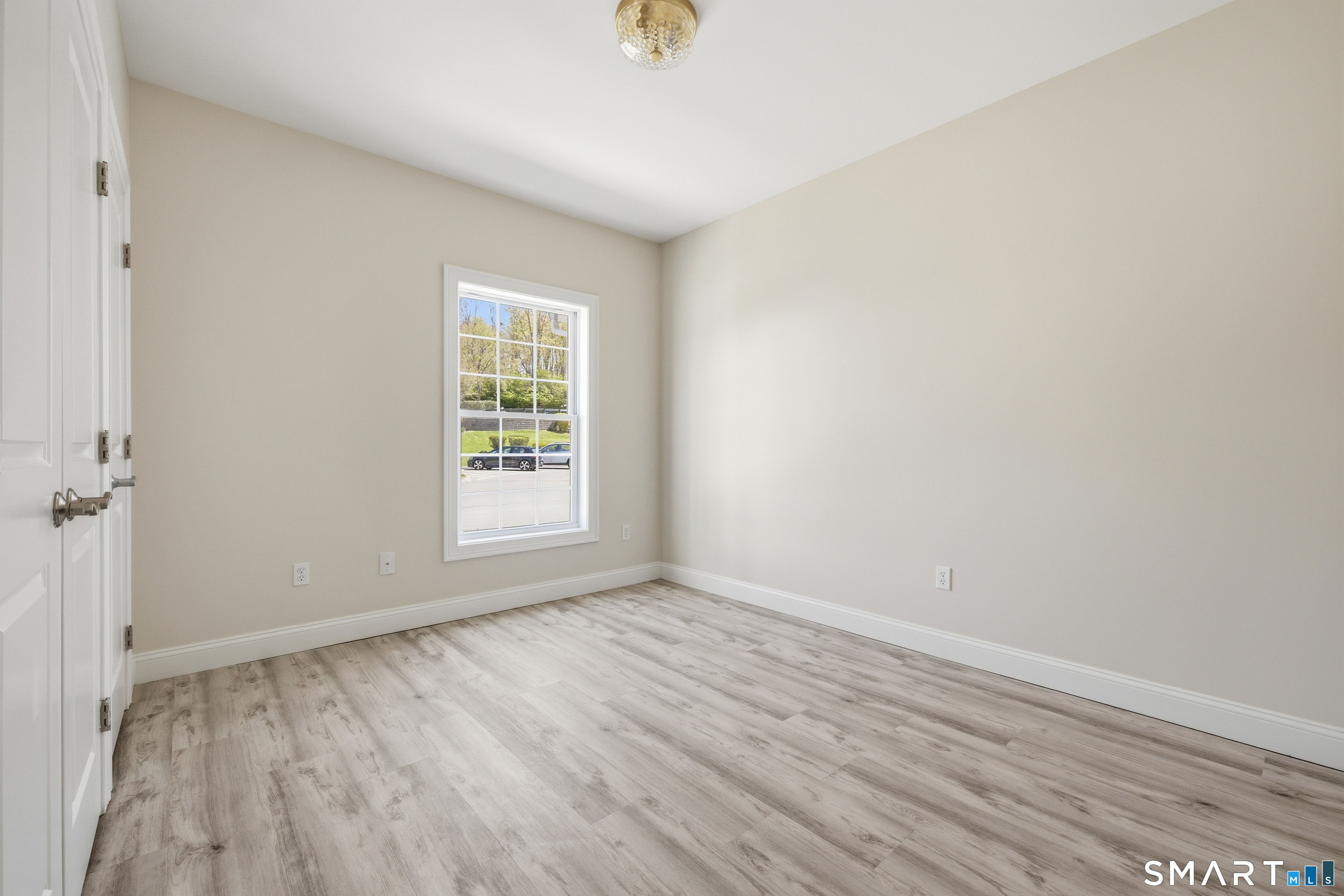 28 Armstrong Road C13