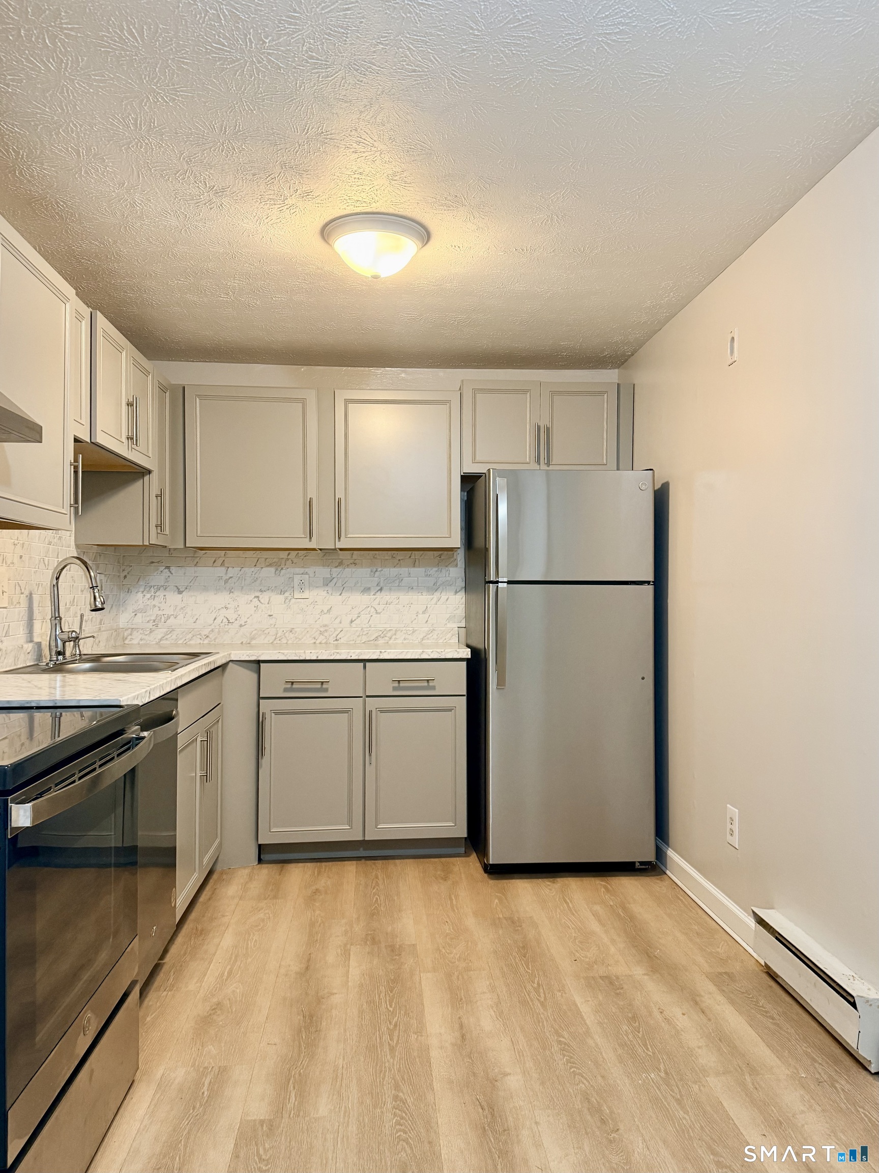 949 Pleasant Valley Road 801