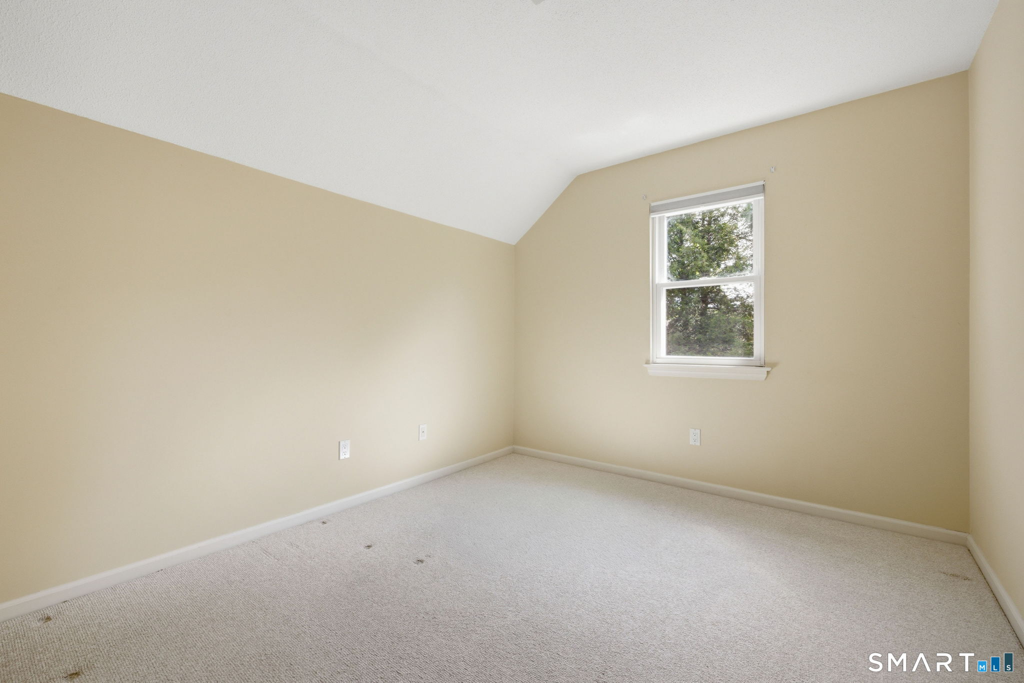 15 Thistle Way B