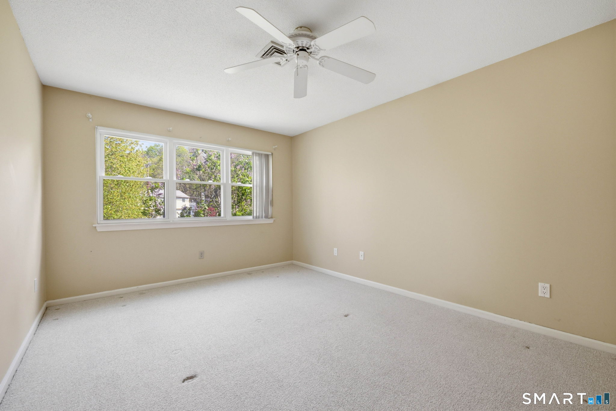 15 Thistle Way B