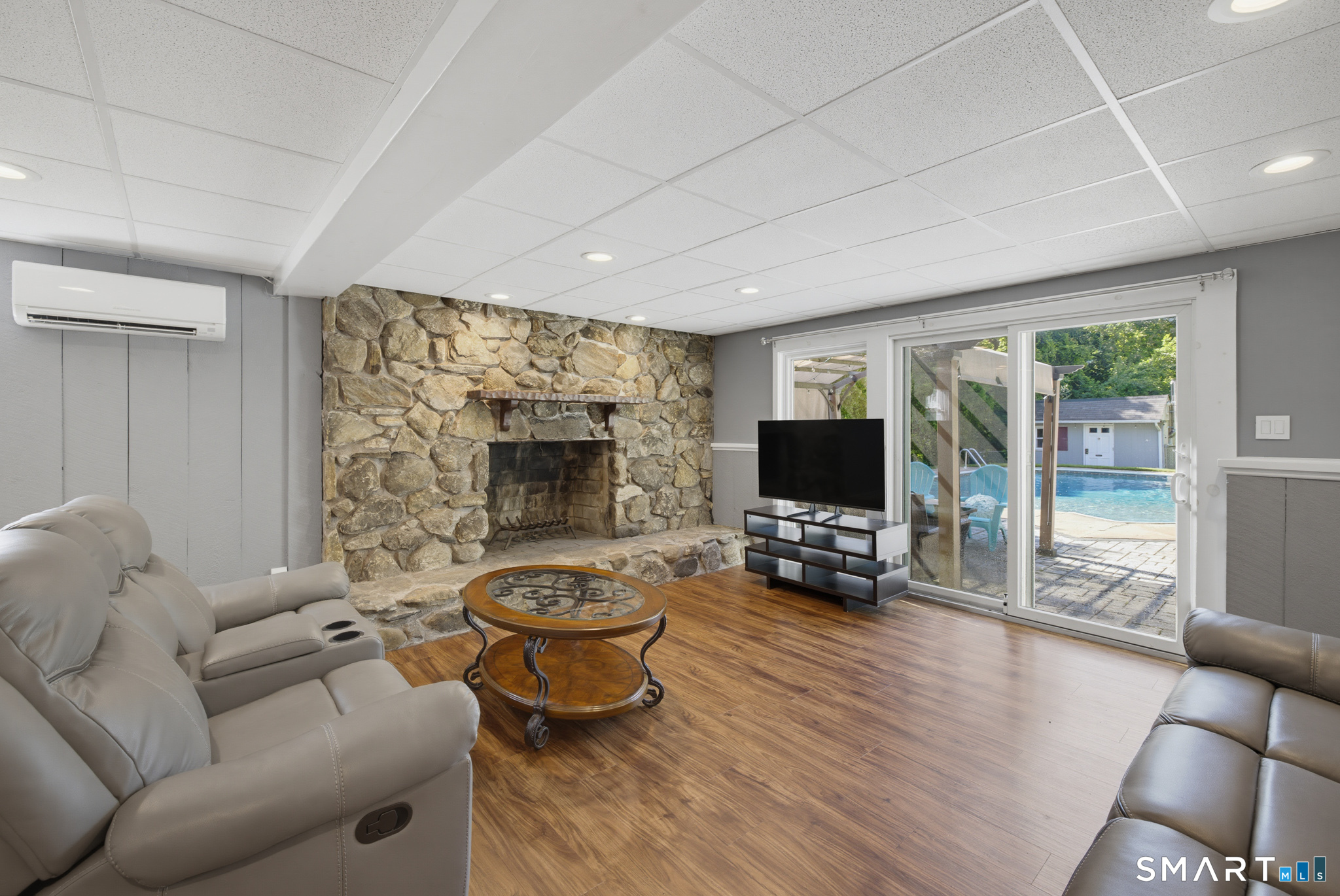 97 Nutmeg Drive