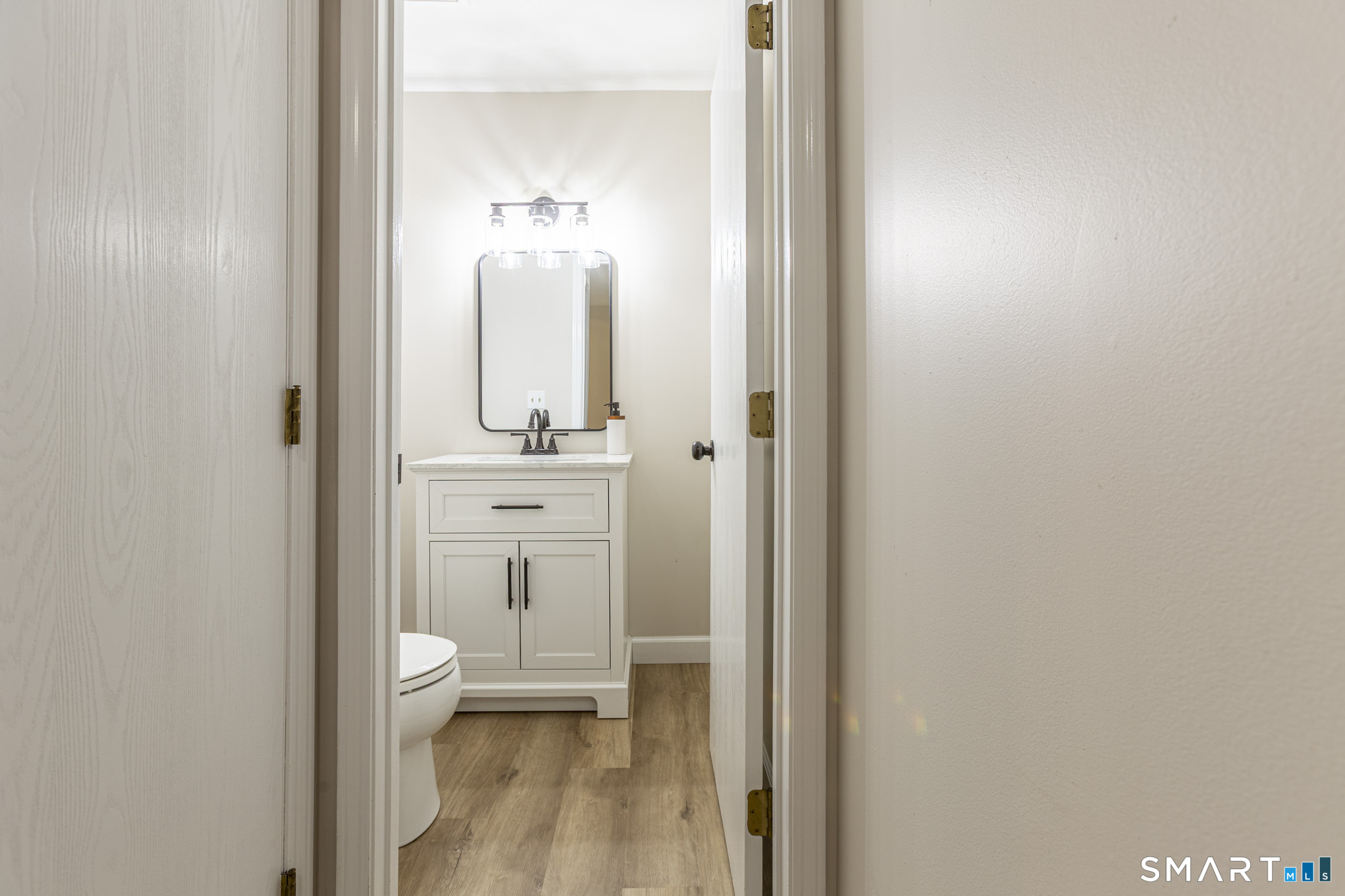 1 Abbott Road Unit: 203