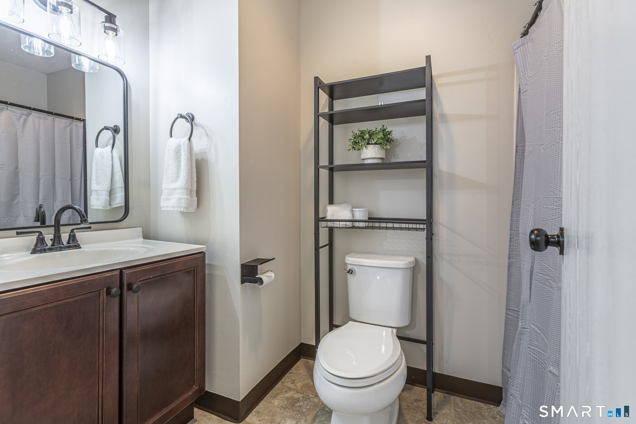 1 Abbott Road Unit: 203
