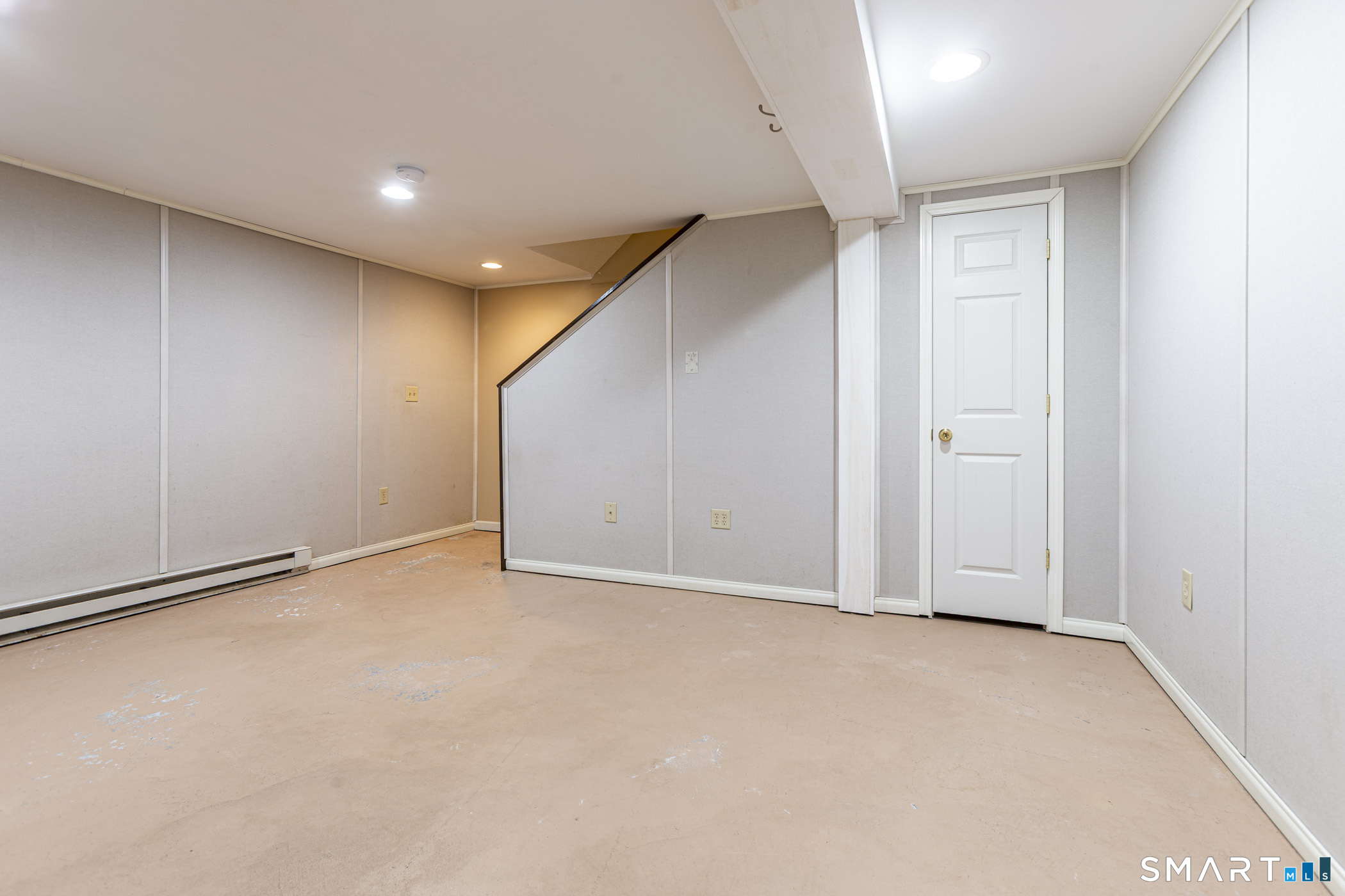 1 Abbott Road Unit: 203