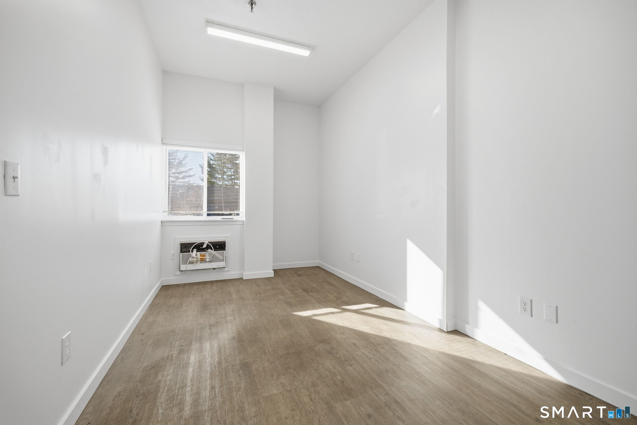 400 Chapel Road 1C
