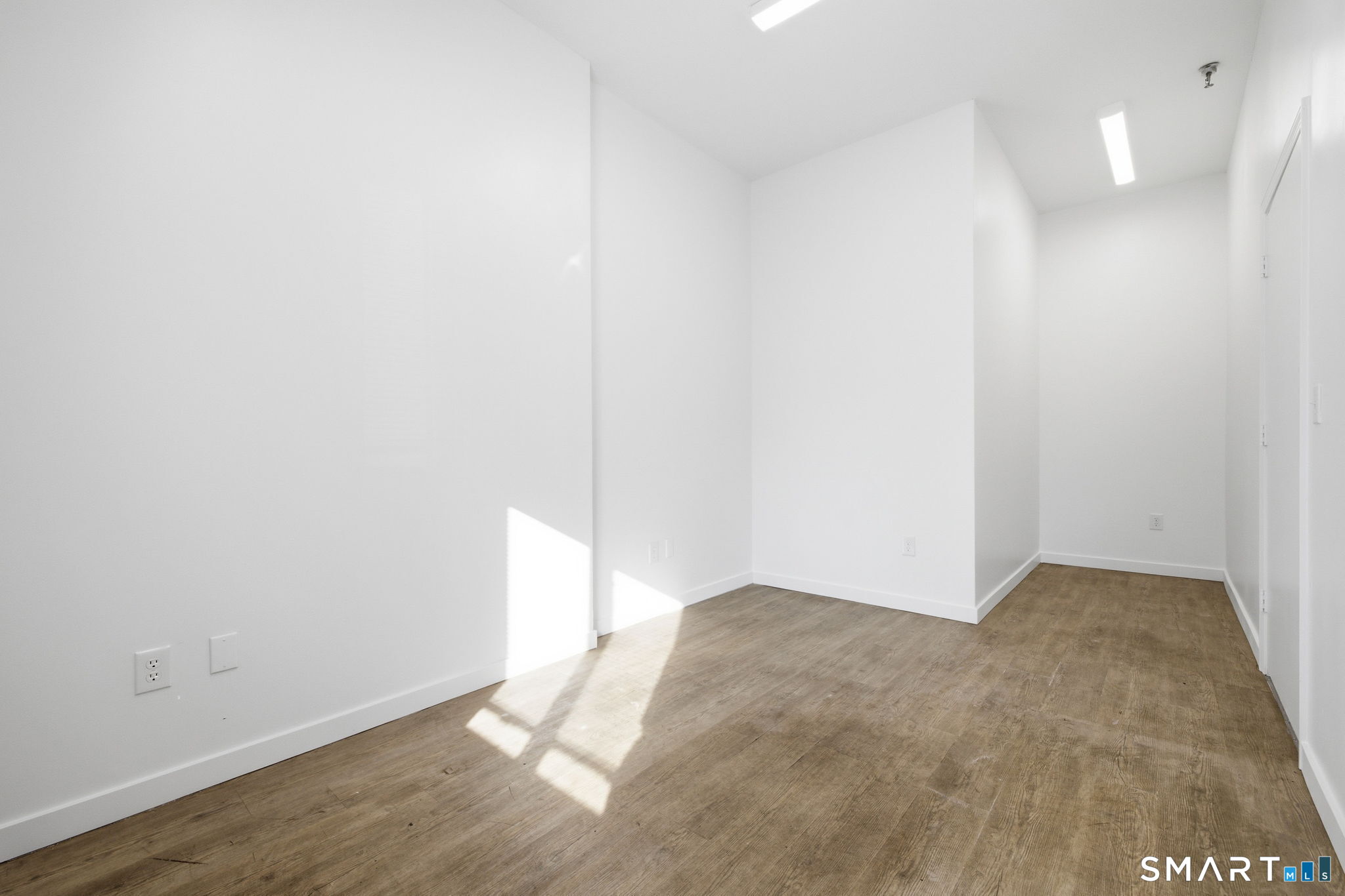 400 Chapel Road 1C