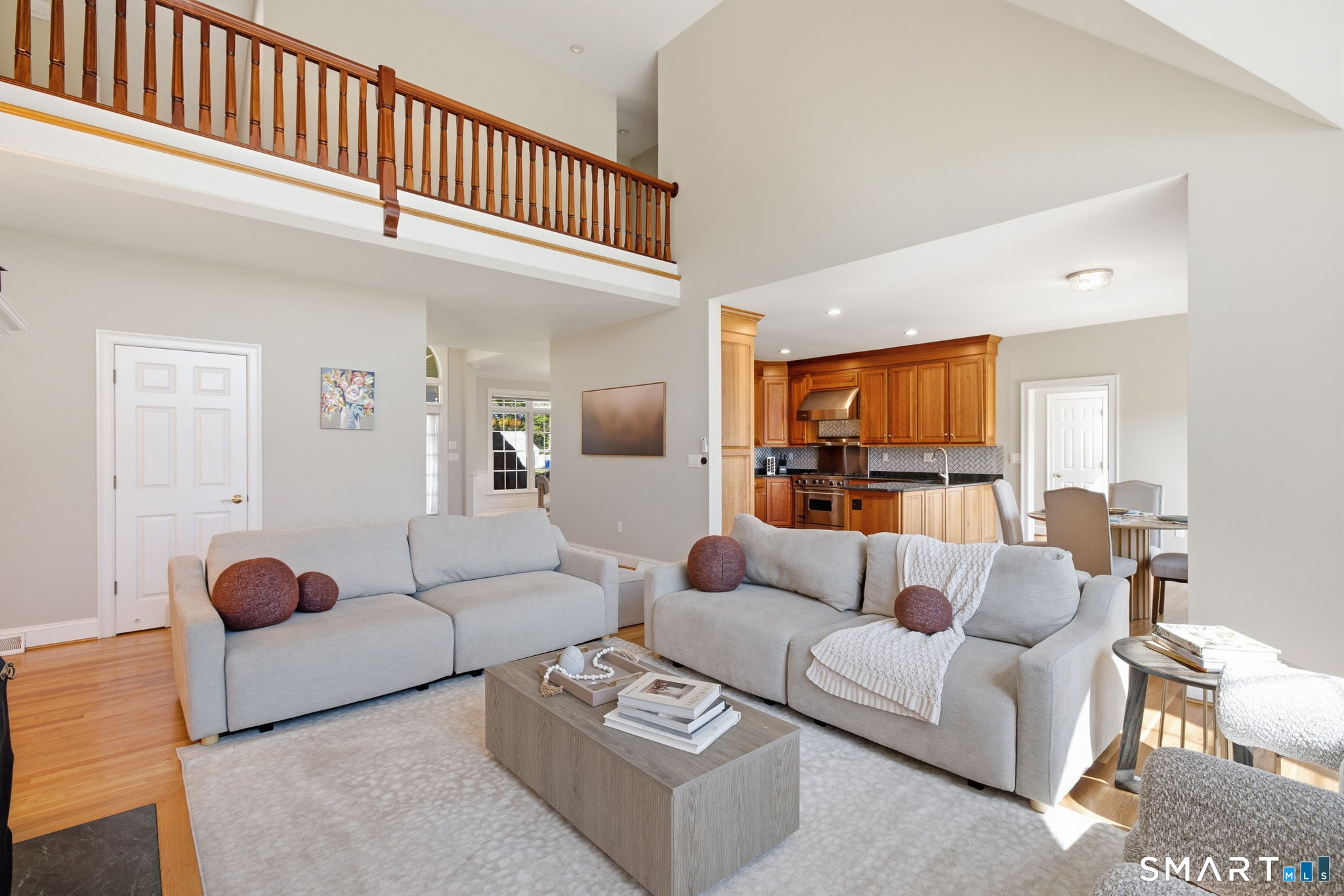 29 Halladay Avenue West
