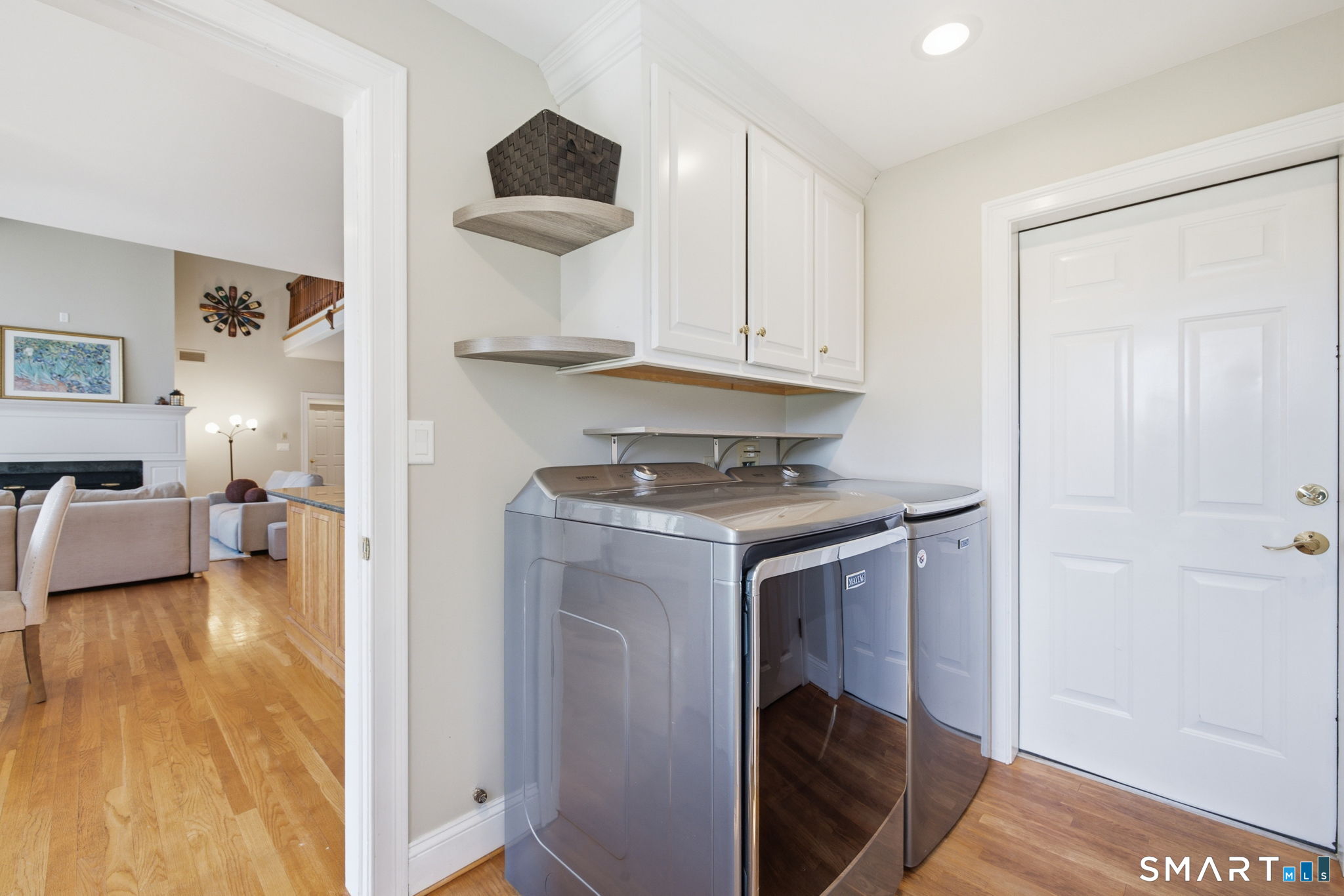 29 Halladay Avenue West