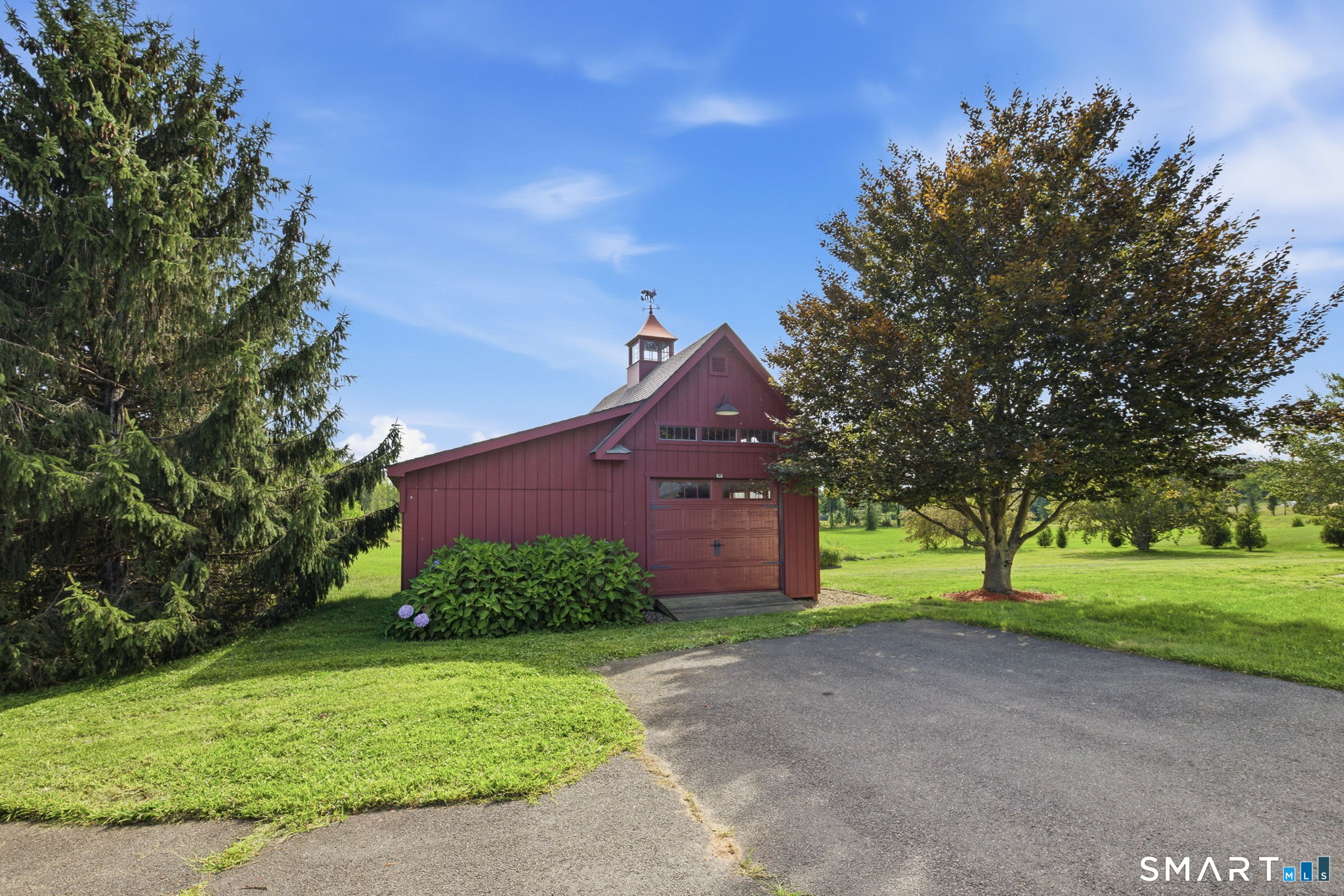 29 Halladay Avenue West