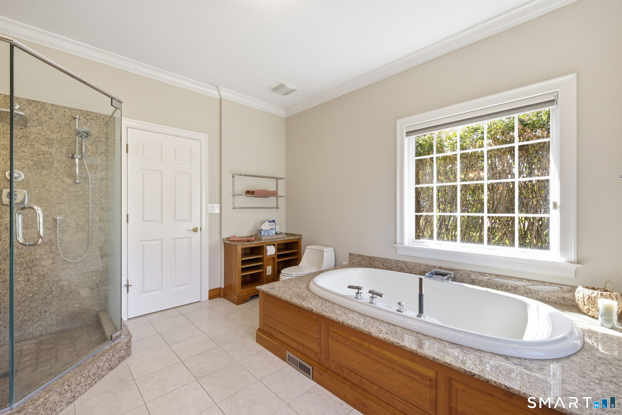 29 Halladay Avenue West