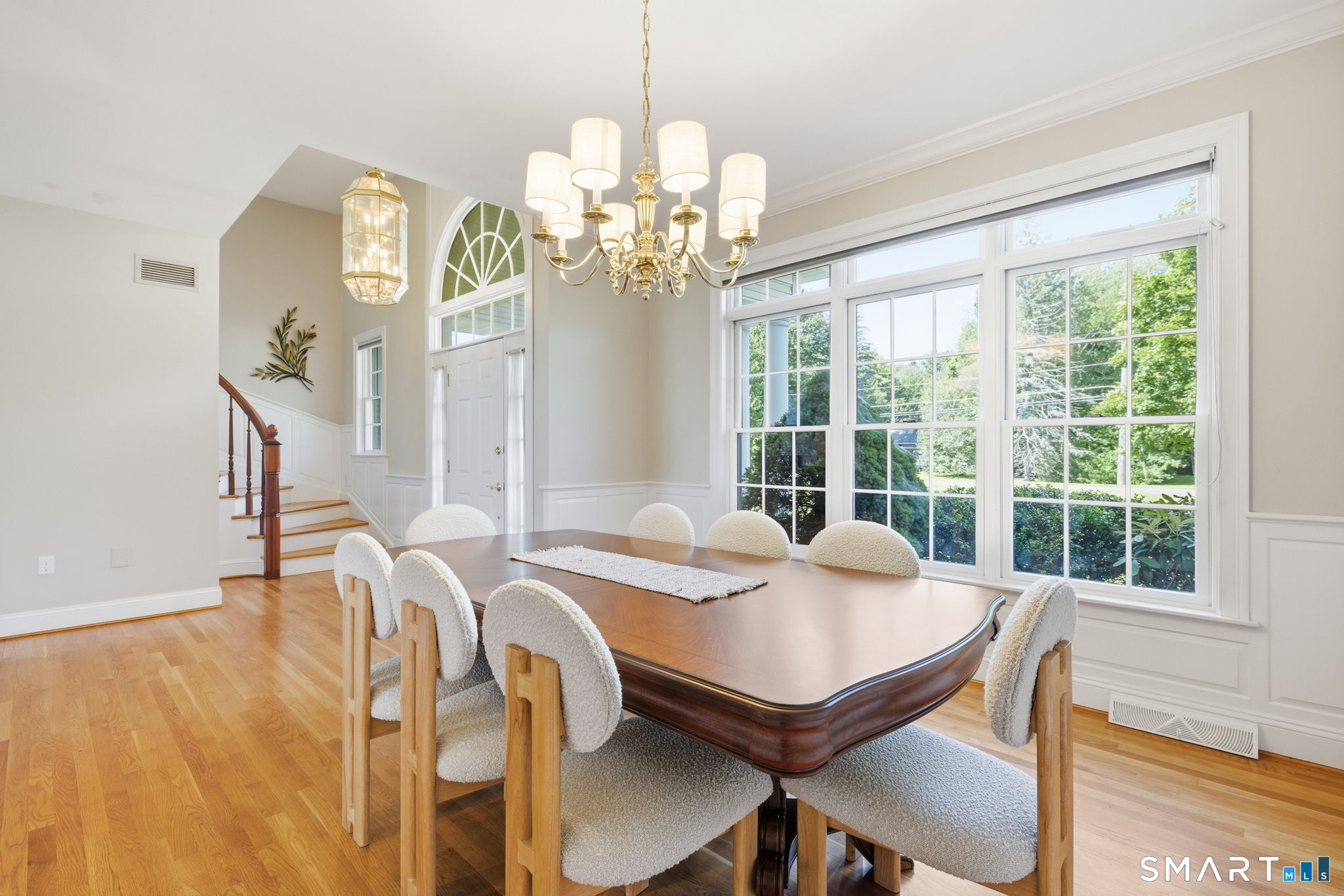 29 Halladay Avenue West