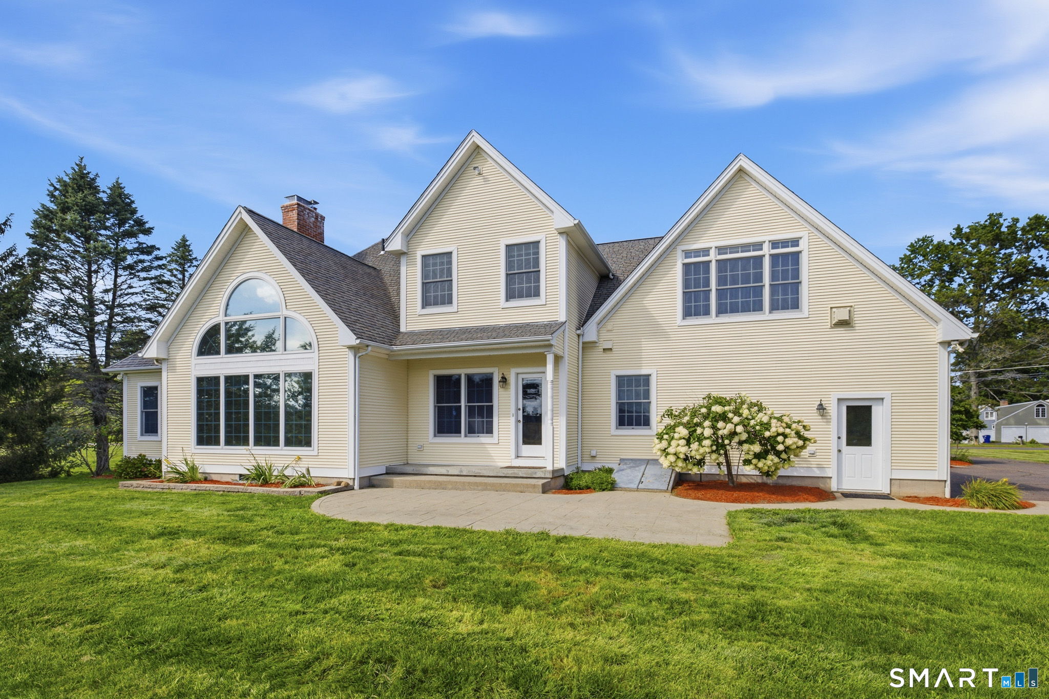 29 Halladay Avenue West