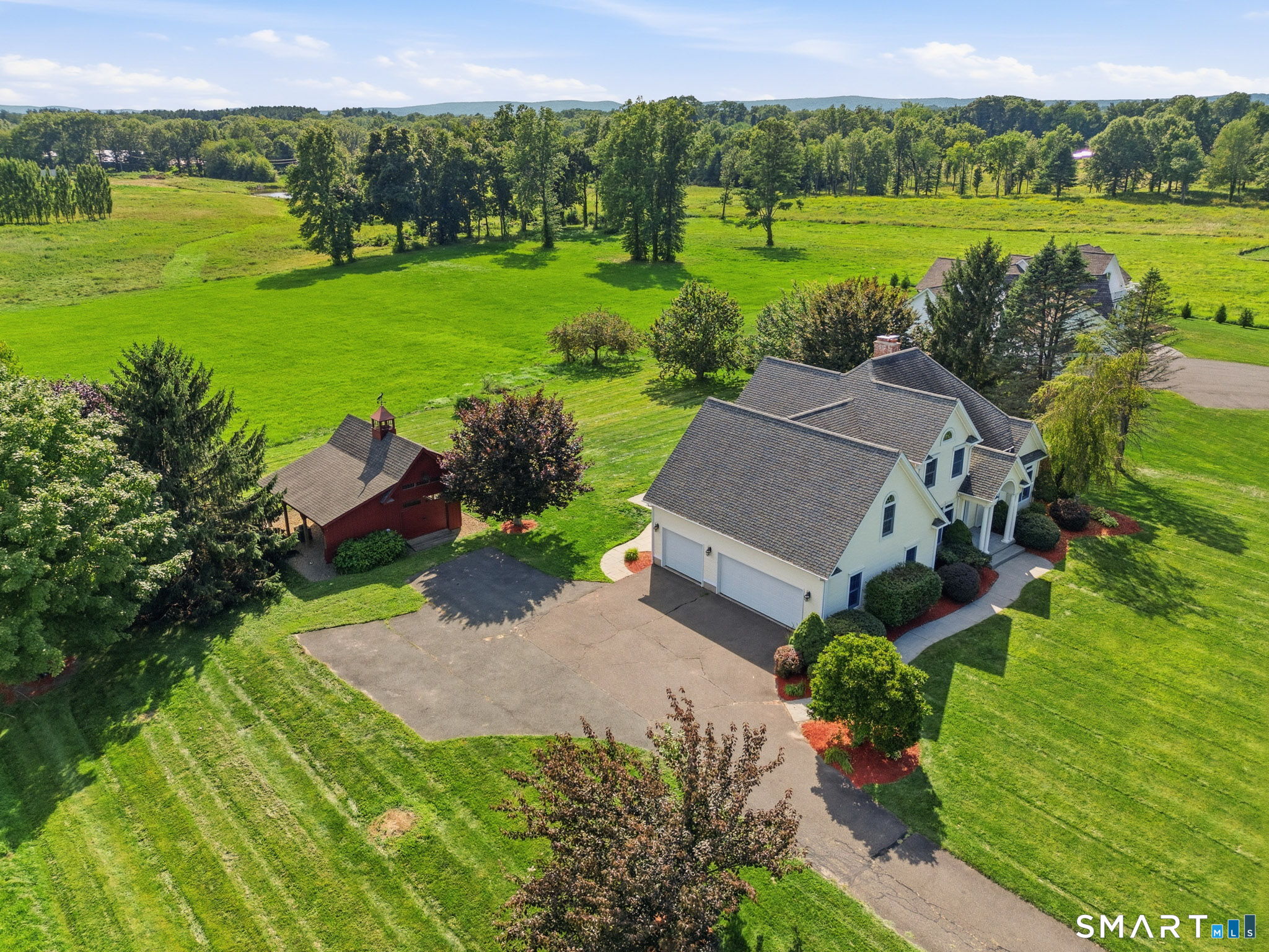 29 Halladay Avenue West
