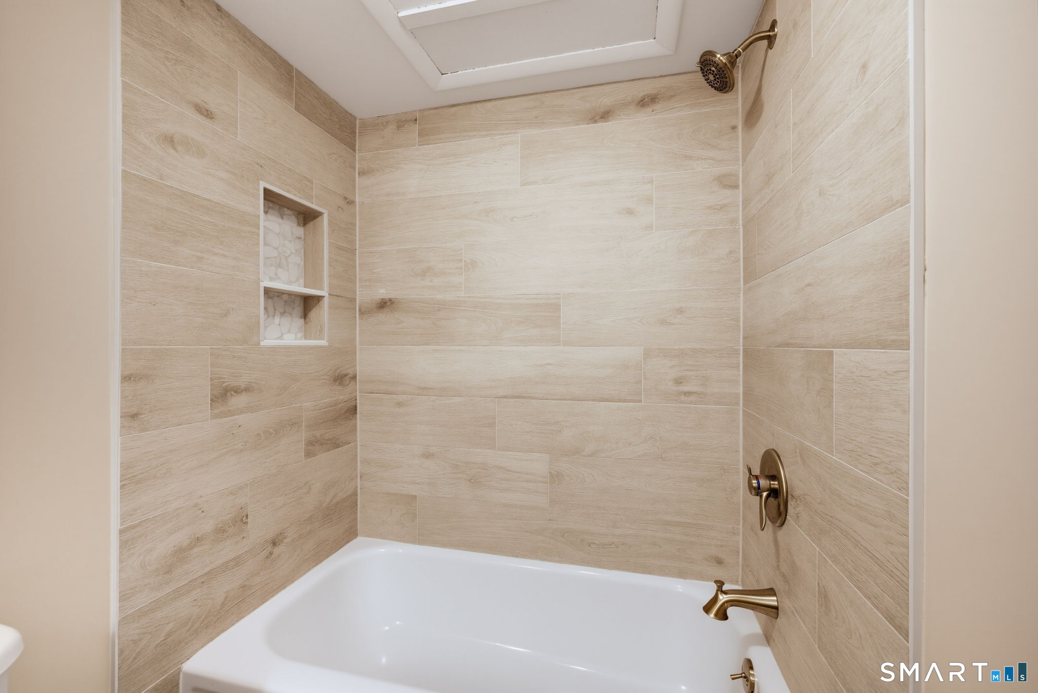 170 Candlewood Drive Unit: 170
