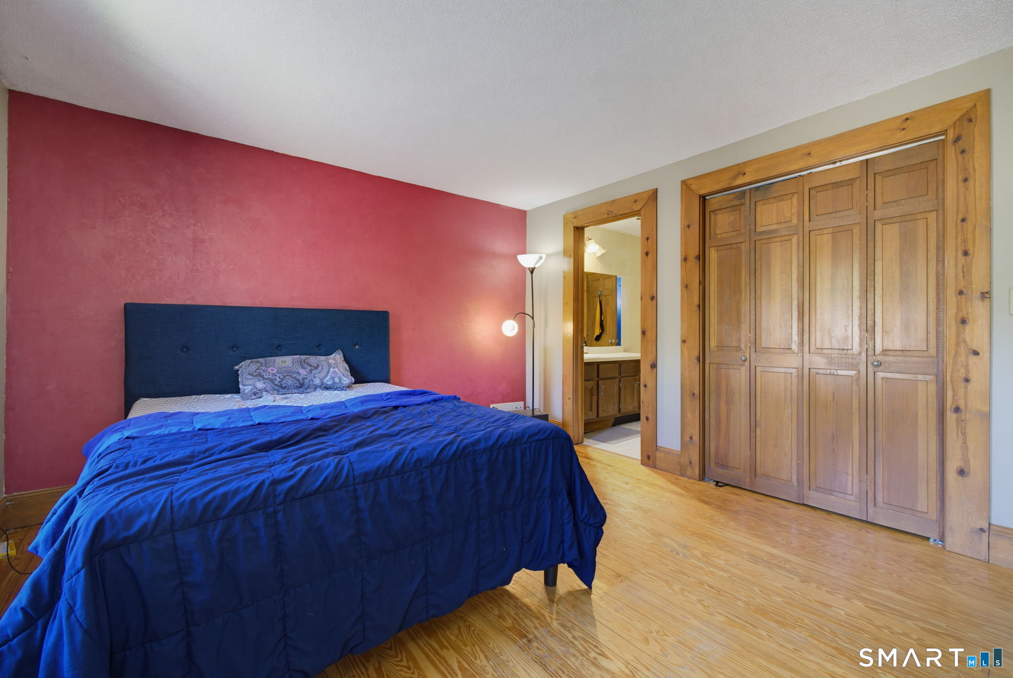 399 Adams Street Unit: 6