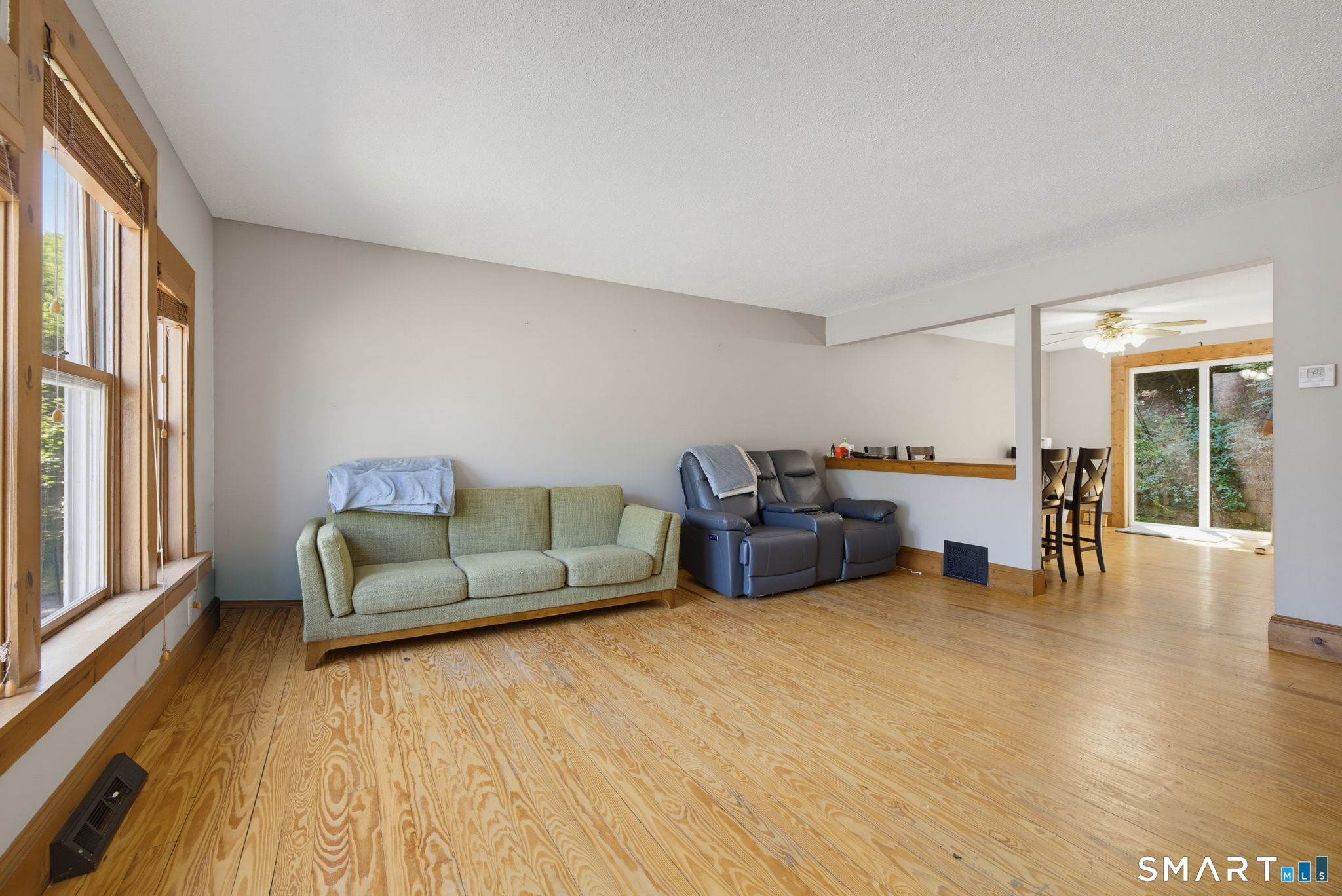 399 Adams Street Unit: 6