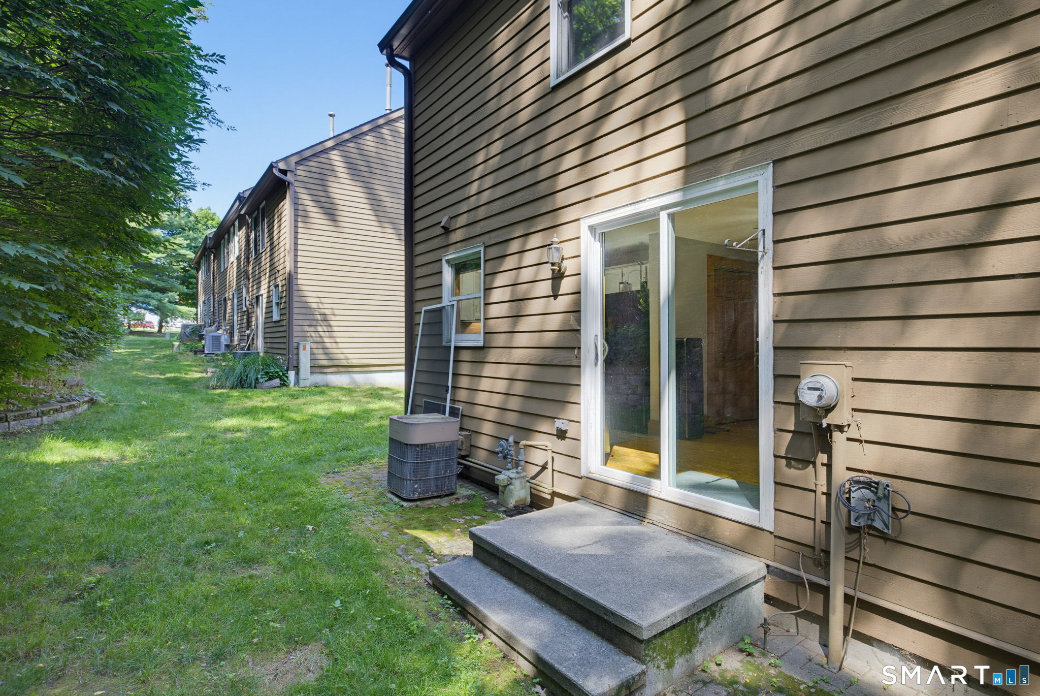 399 Adams Street Unit: 6