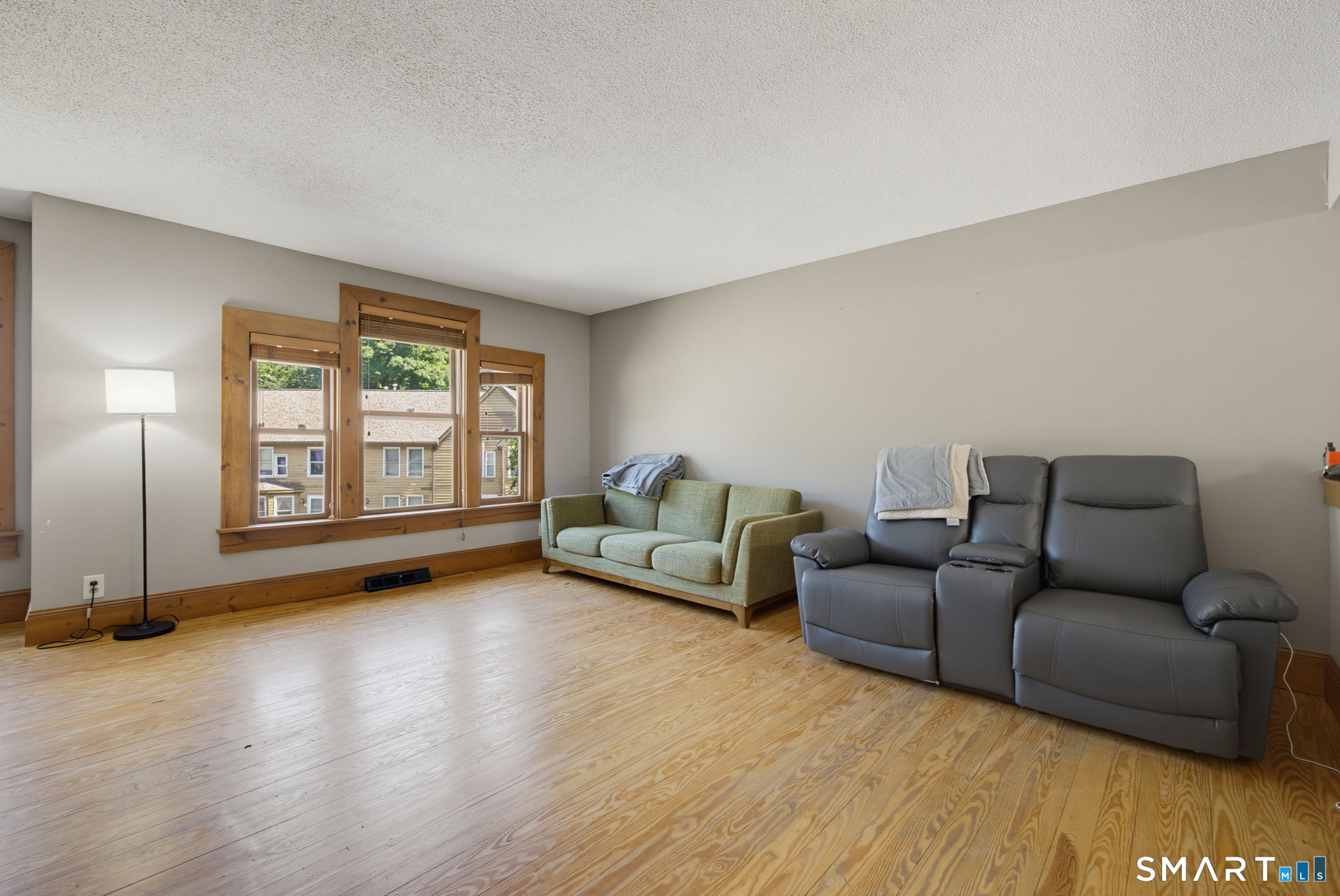 399 Adams Street Unit: 6
